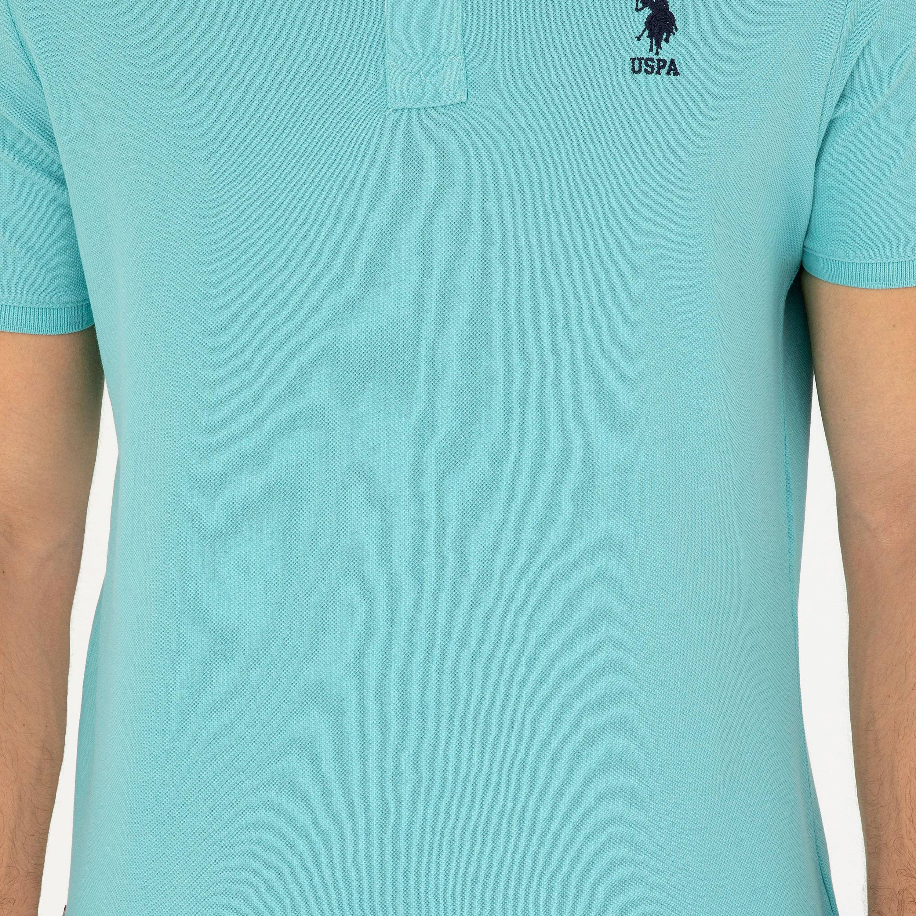 تي شيرت بولو رجالي، بقصة ضيقة وياقة سادة وأكمام قصيرة من يو إس بولو أسسن-men-clothing-tshirtsandpolos-polos-image-28