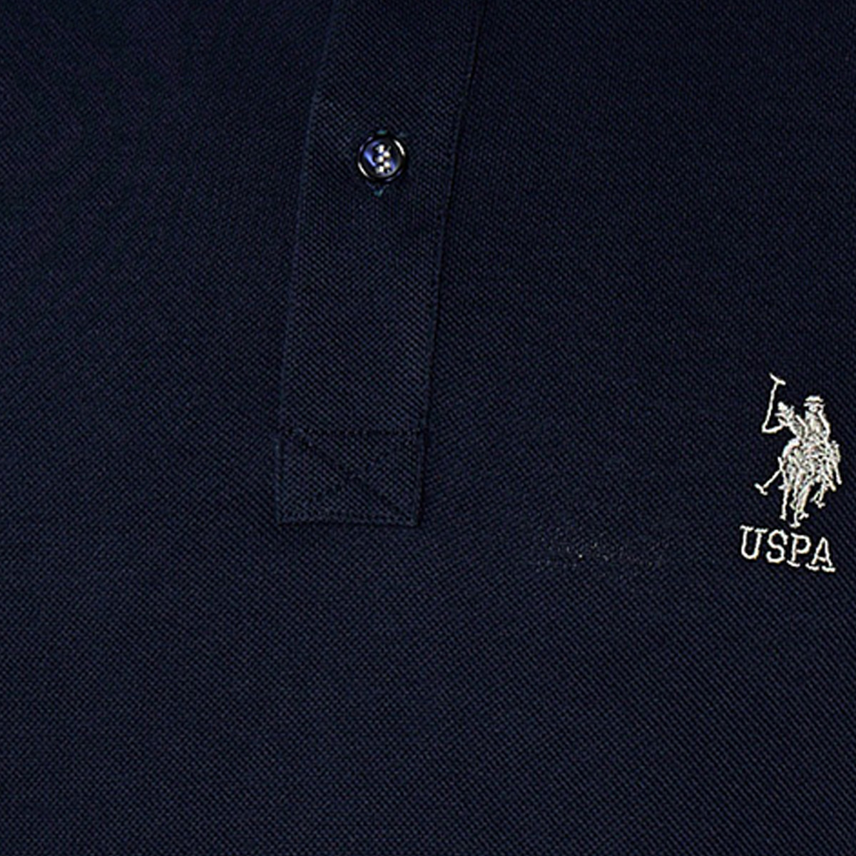 تي شيرت بولو رجالي، بقصة ضيقة وياقة سادة وأكمام قصيرة من يو إس بولو أسسن-men-clothing-tshirtsandpolos-polos-image-13