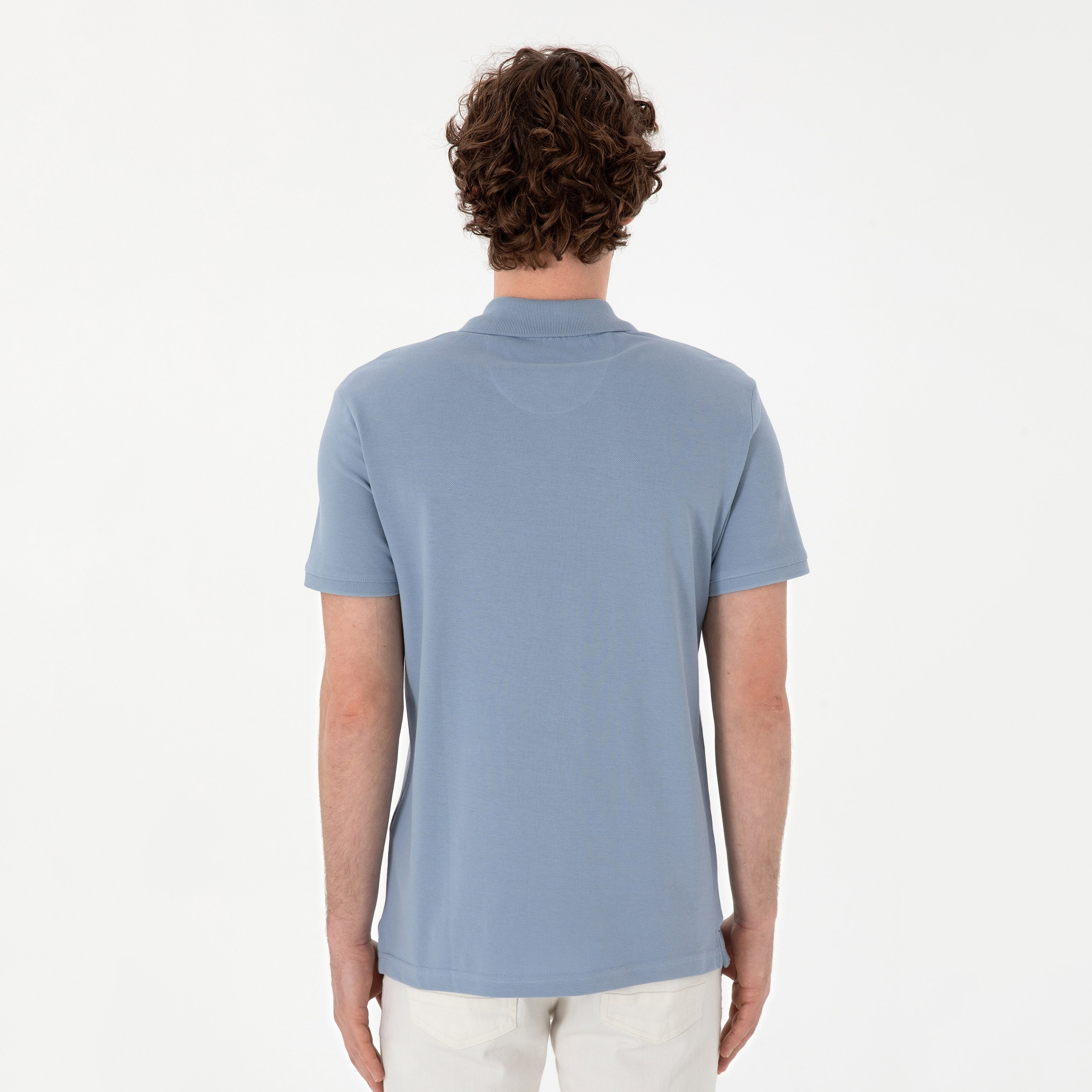 تي شيرت بولو رجالي، بقصة ضيقة وياقة سادة وأكمام قصيرة من يو إس بولو أسسن-men-clothing-tshirtsandpolos-polos-image-22