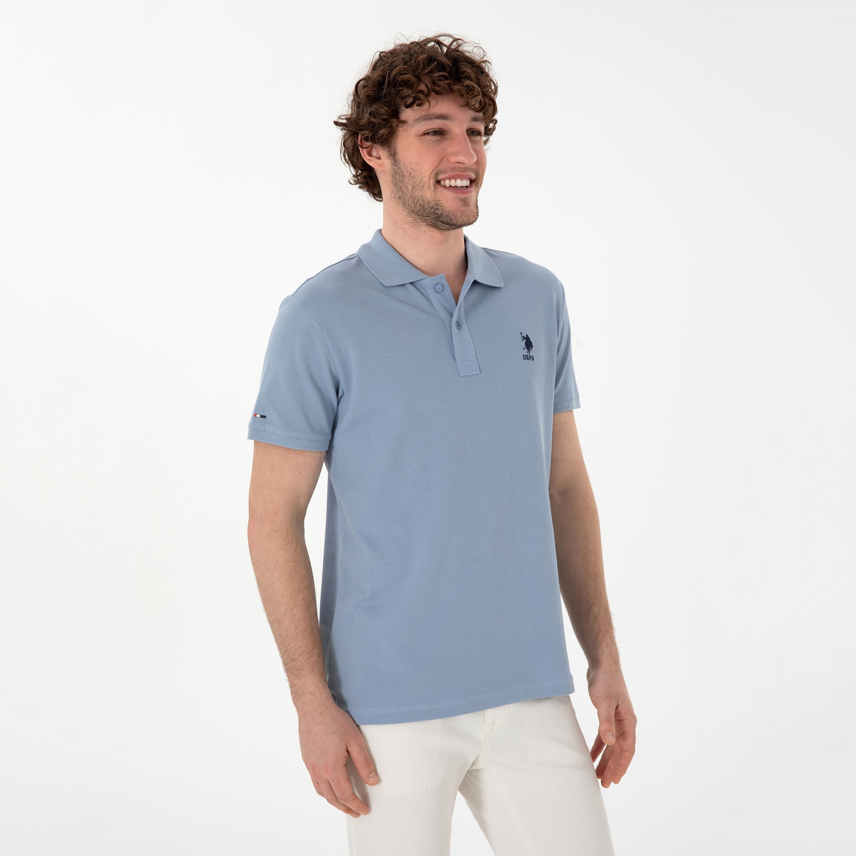 تي شيرت بولو رجالي، بقصة ضيقة وياقة سادة وأكمام قصيرة من يو إس بولو أسسن-men-clothing-tshirtsandpolos-polos-image-23