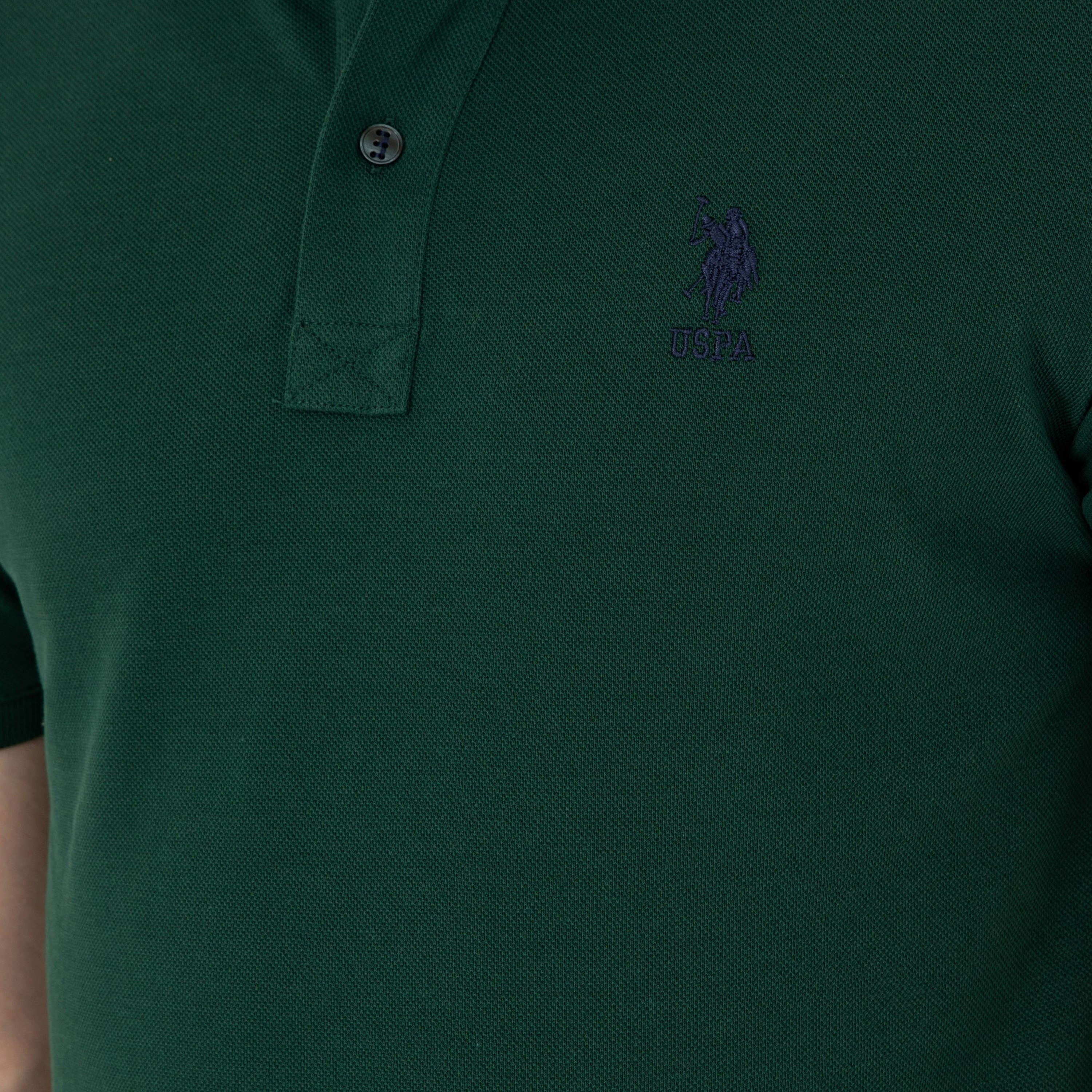 تي شيرت بولو رجالي، بقصة ضيقة وياقة سادة وأكمام قصيرة من يو إس بولو أسسن-men-clothing-tshirtsandpolos-polos-image-42
