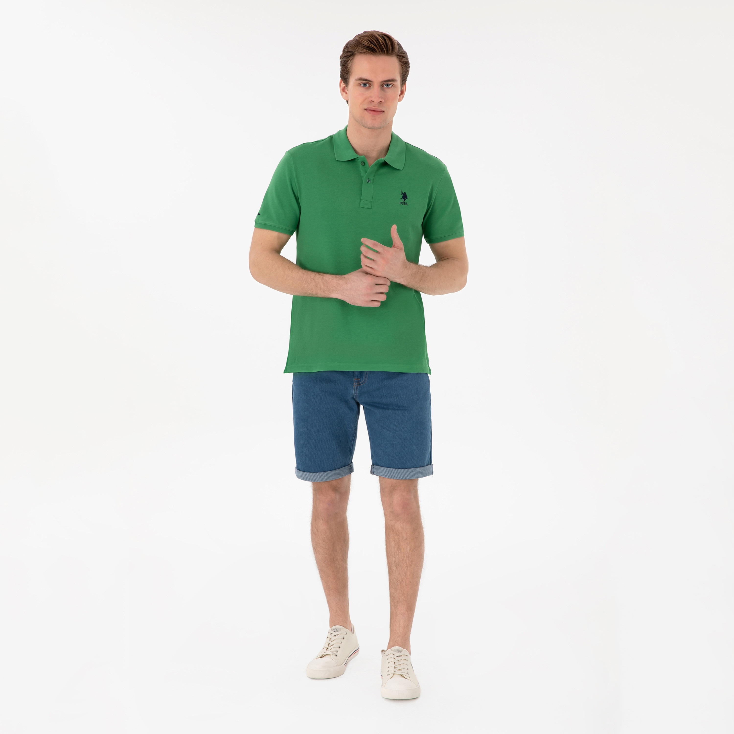 تي شيرت بولو رجالي، بقصة ضيقة وياقة سادة وأكمام قصيرة من يو إس بولو أسسن-men-clothing-tshirtsandpolos-polos-image-32