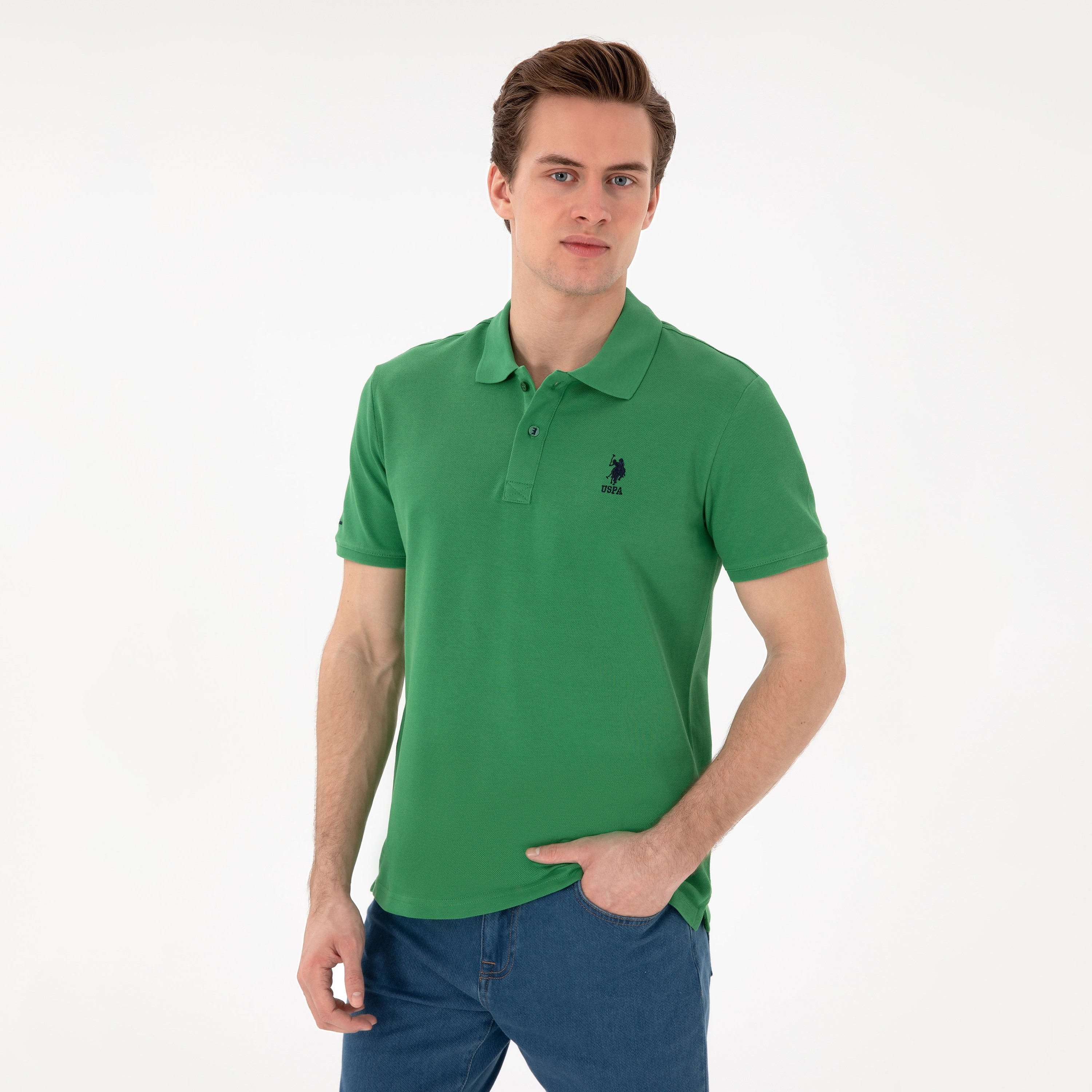 تي شيرت بولو رجالي، بقصة ضيقة وياقة سادة وأكمام قصيرة من يو إس بولو أسسن-men-clothing-tshirtsandpolos-polos-image-35