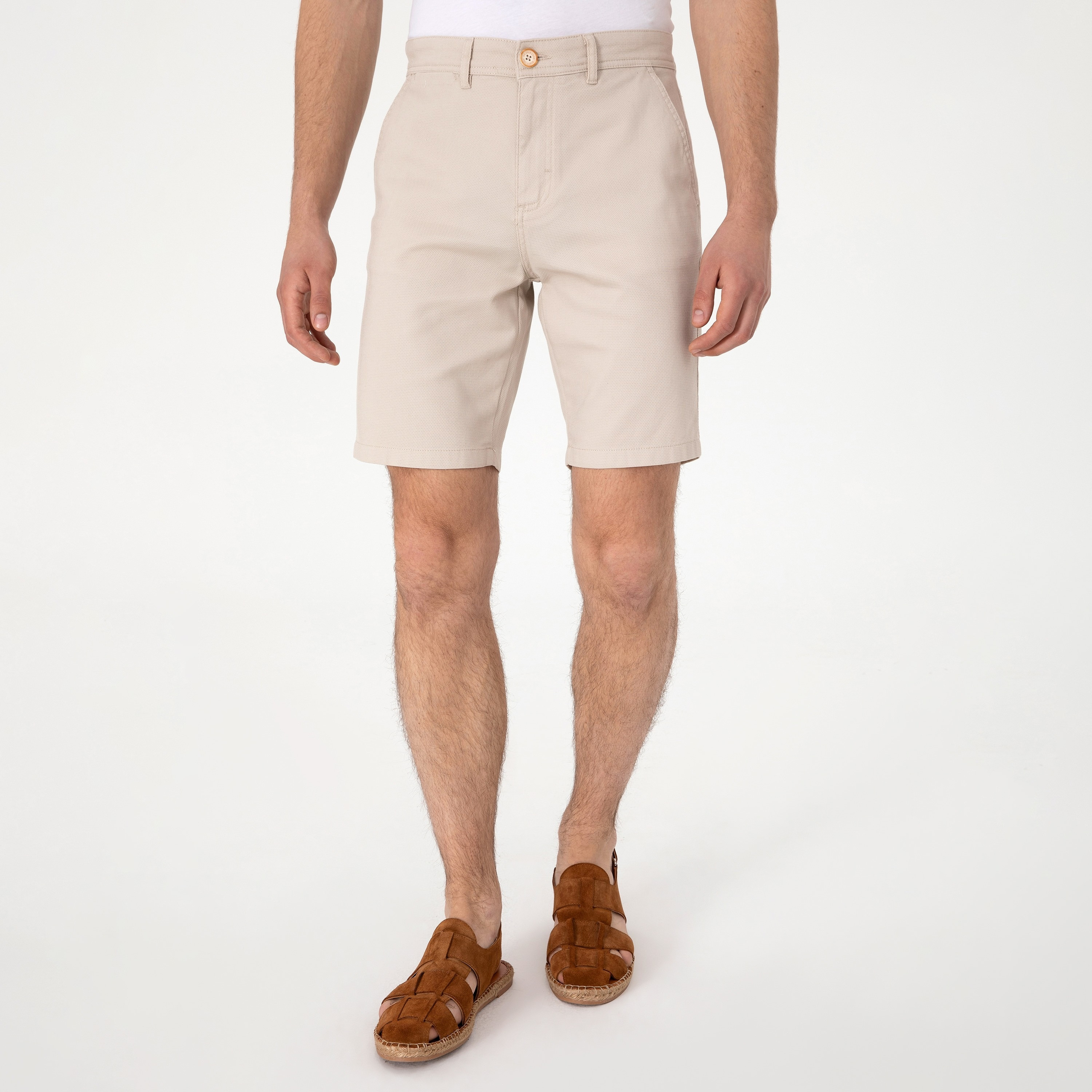 شورت رجالي، بقصة ضيقة وخصر متوسط، وأزرار وسحاب من يو إس بولو أسسن-men-clothing-bottoms-shorts-image-7