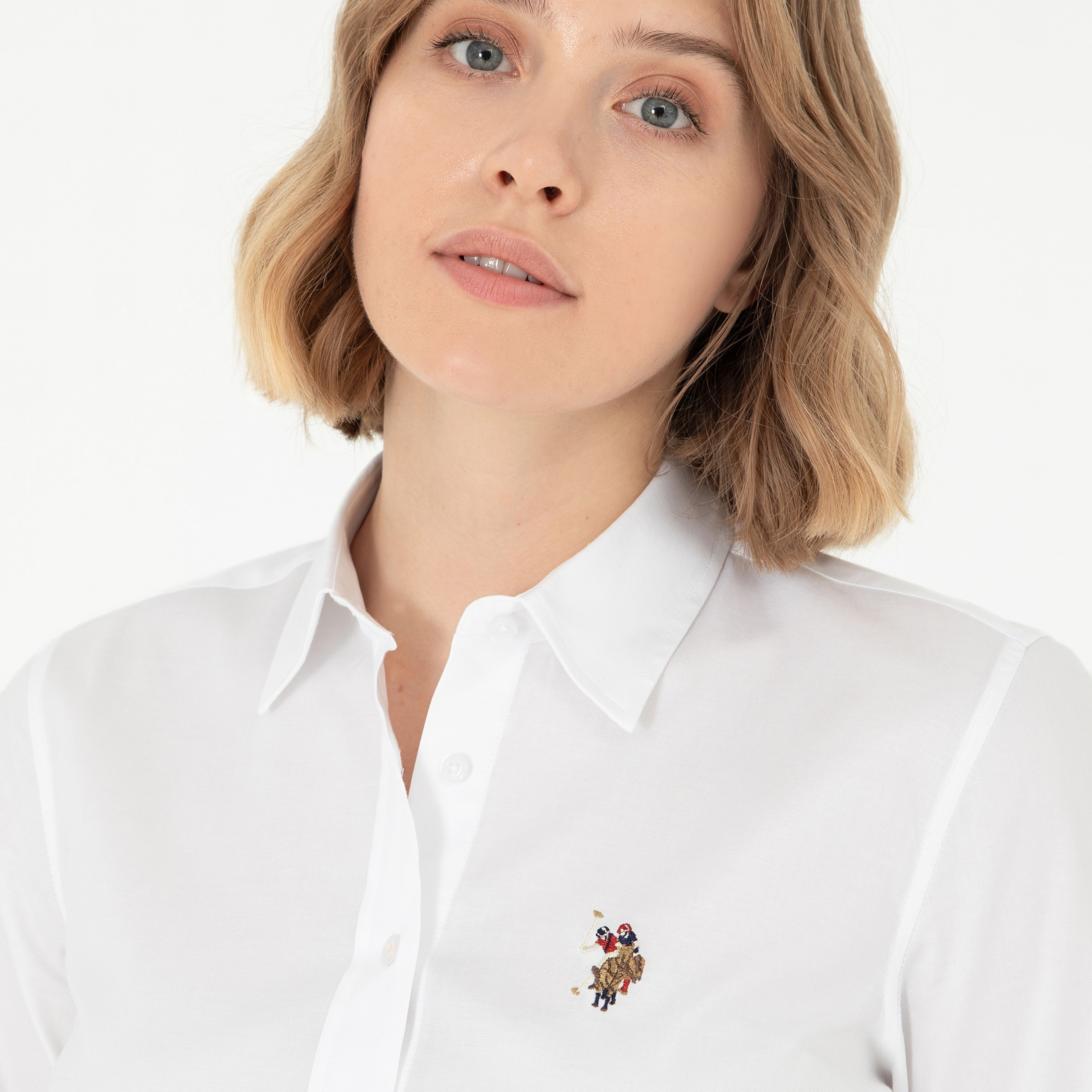 قميص بولو نسائي، بقصة ضيقة وياقة سادة وأكمام طويلة من يو إس بولو أسسن-women-clothing-shirtsandblouses-shirts-image-2