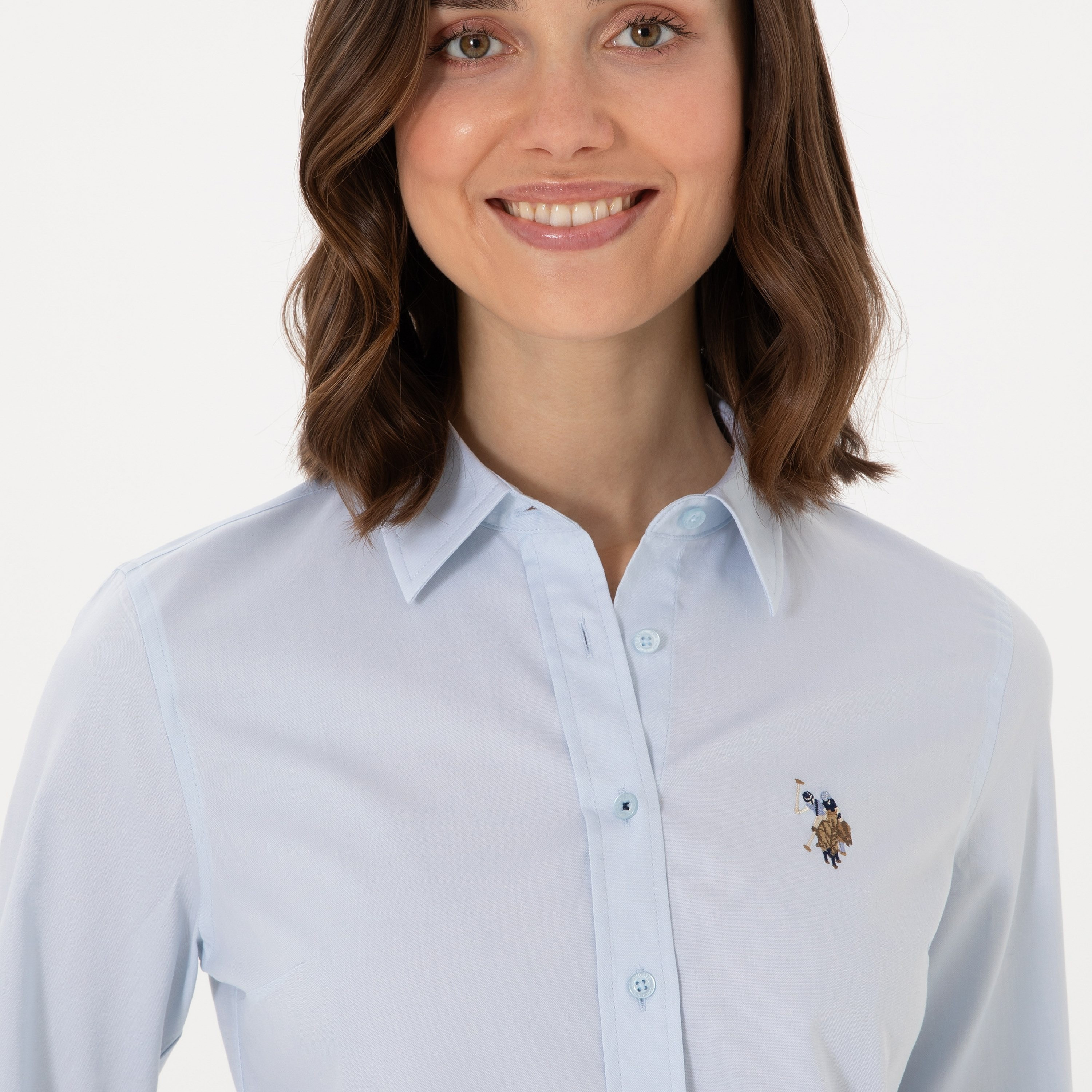 قميص بولو نسائي، بقصة ضيقة وياقة سادة وأكمام طويلة من يو إس بولو أسسن-women-clothing-shirtsandblouses-shirts-image-2