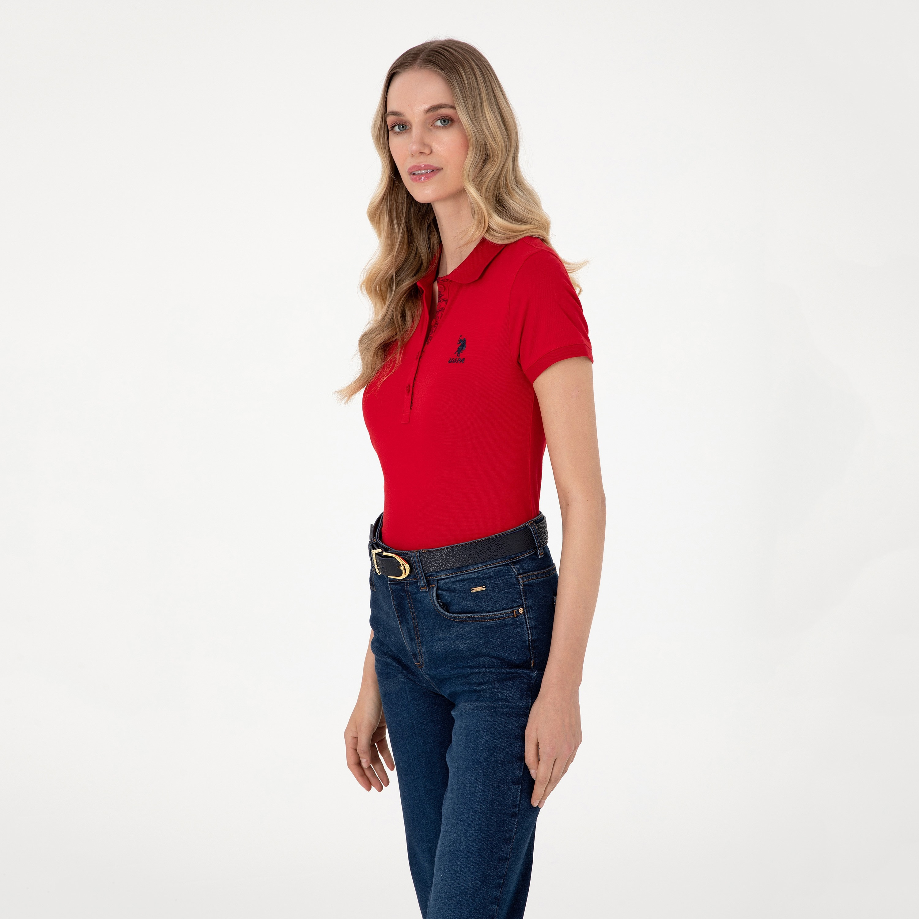 تي شيرت بولو نسائي، بقصة ضيقة وياقة سادة وأكمام قصيرة من يو إس بولو أسسن-women-clothing-tshirts-image-11
