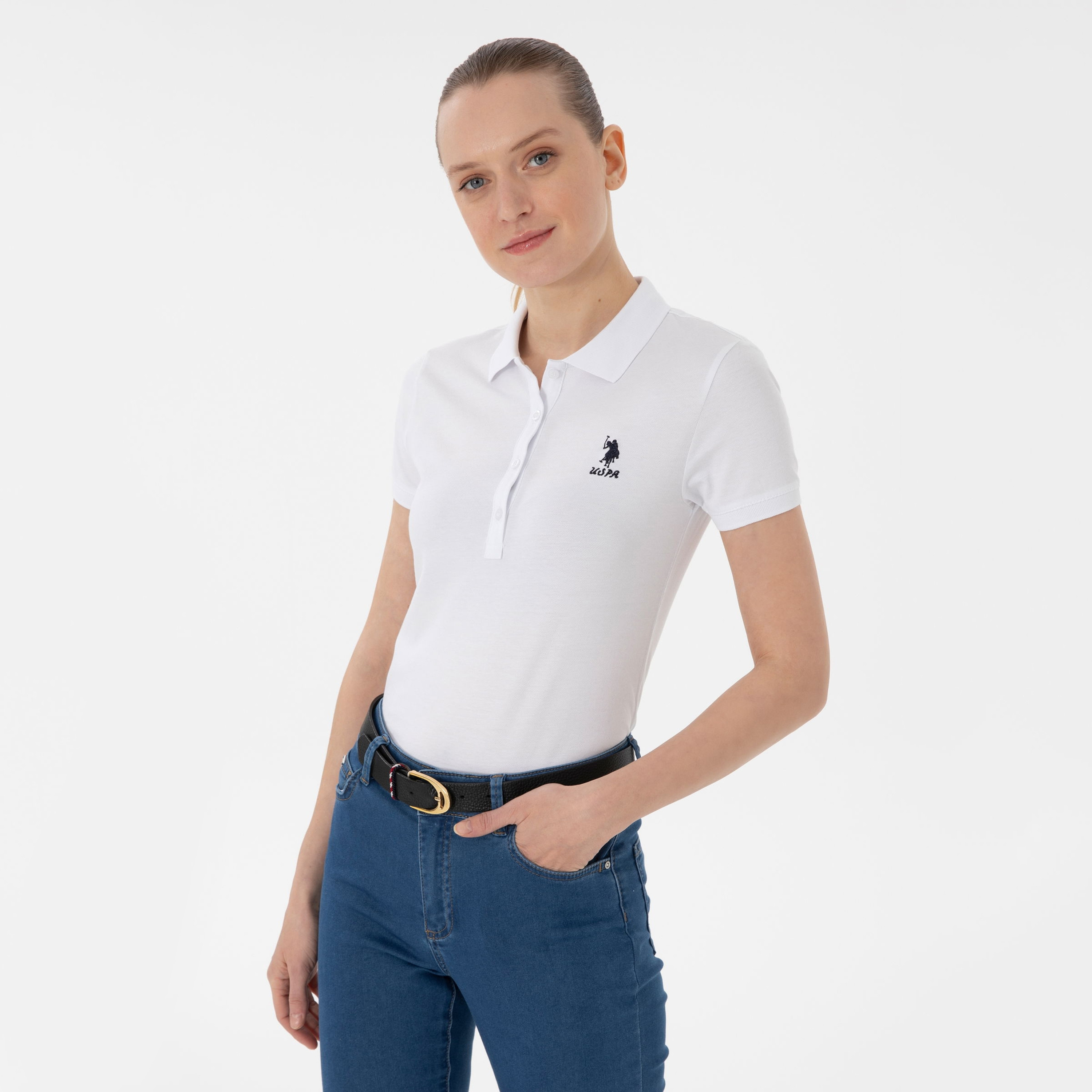 تي شيرت بولو نسائي، بقصة ضيقة وياقة سادة وأكمام قصيرة من يو إس بولو أسسن-women-clothing-tshirts-image-1