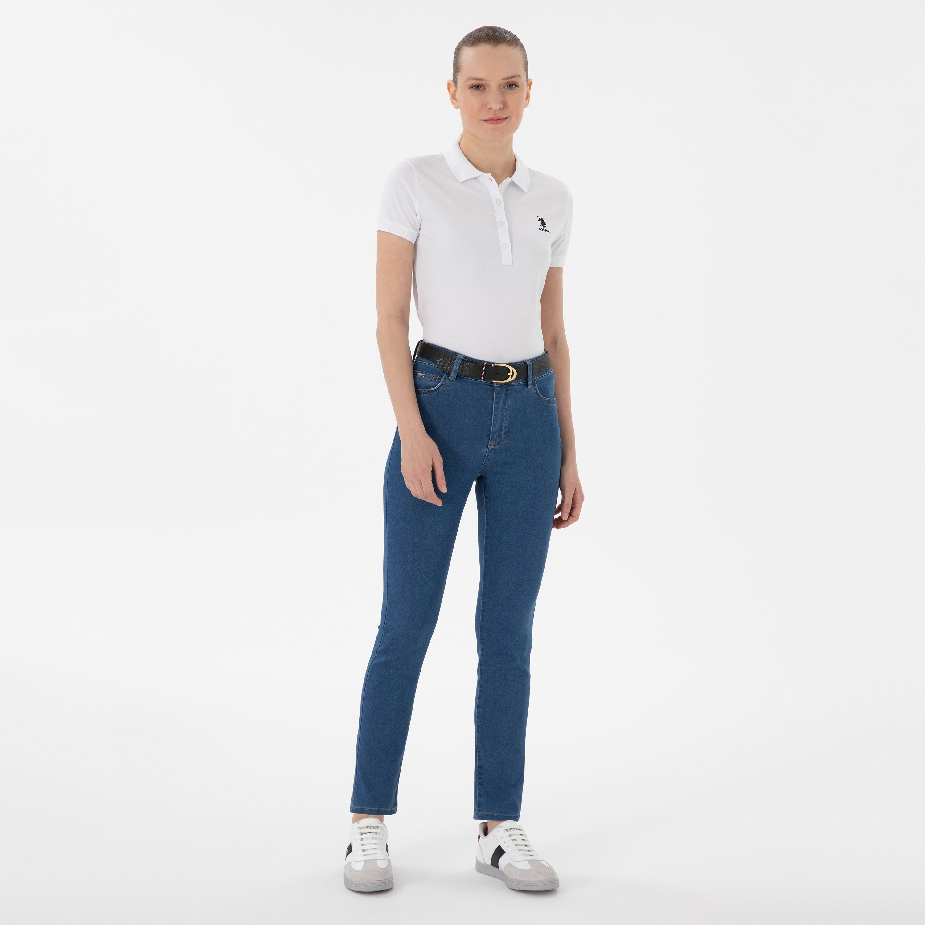 تي شيرت بولو نسائي، بقصة ضيقة وياقة سادة وأكمام قصيرة من يو إس بولو أسسن-women-clothing-tshirts-image-2