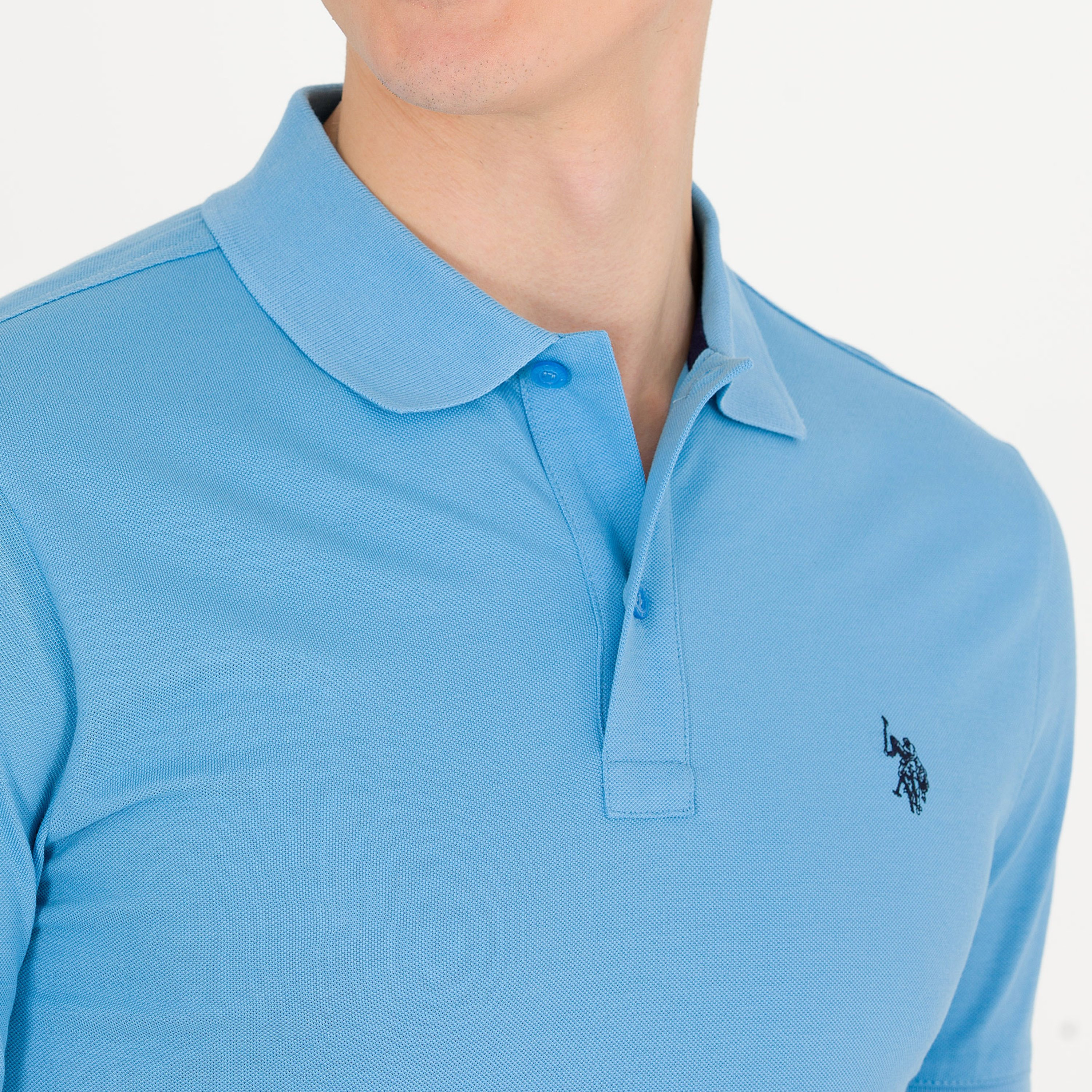تي شيرت بولو بأكمام قصيرة وياقة بشعار مطرز من يو اس بولو اسن-men-clothing-tshirtsandpolos-polos-image-3