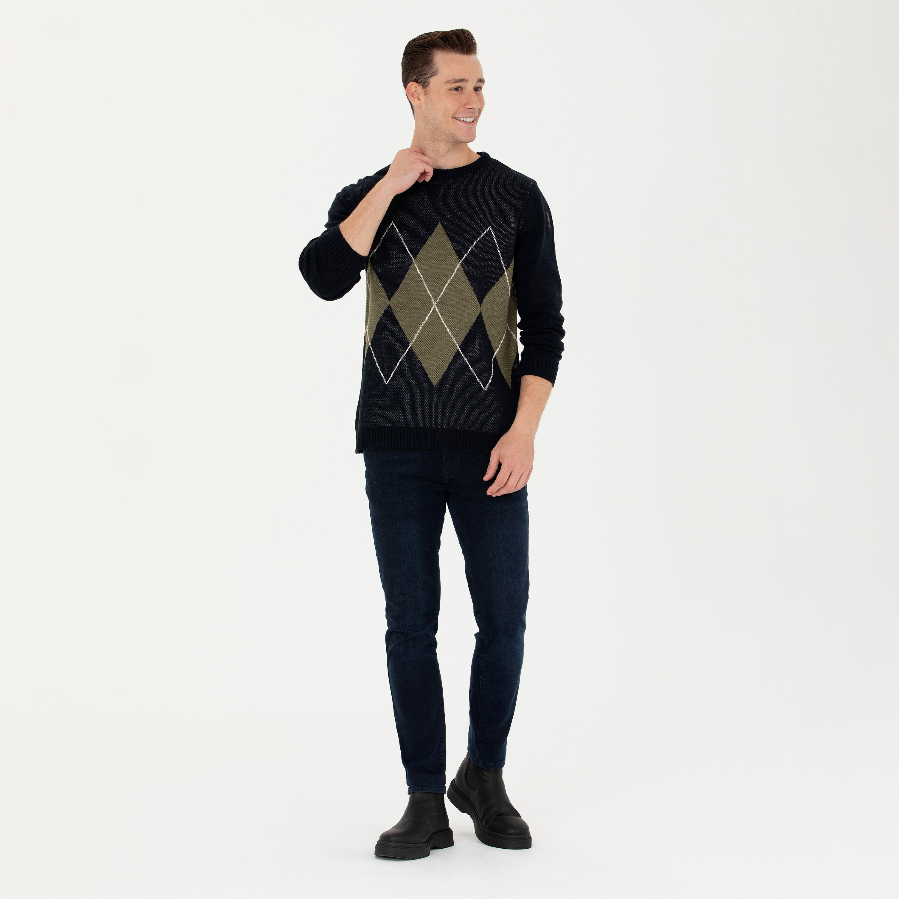 جمبر محبوك للرجال بلون محجوب من يو إس بولو أسن وأكمام طويلة ورقبة دائرية-men-clothing-sweatersandpullovers-image-2