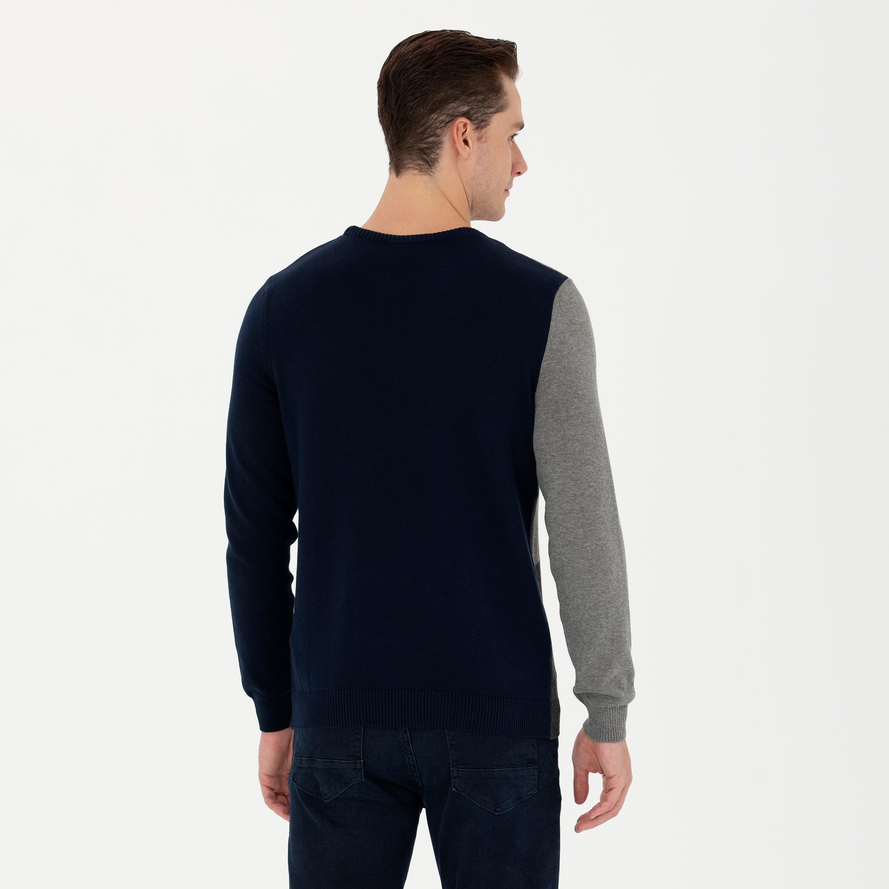 جمبر محبوك للرجال بلون محجوب من يو إس بولو أسن وأكمام طويلة ورقبة دائرية-men-clothing-sweatersandpullovers-image-4