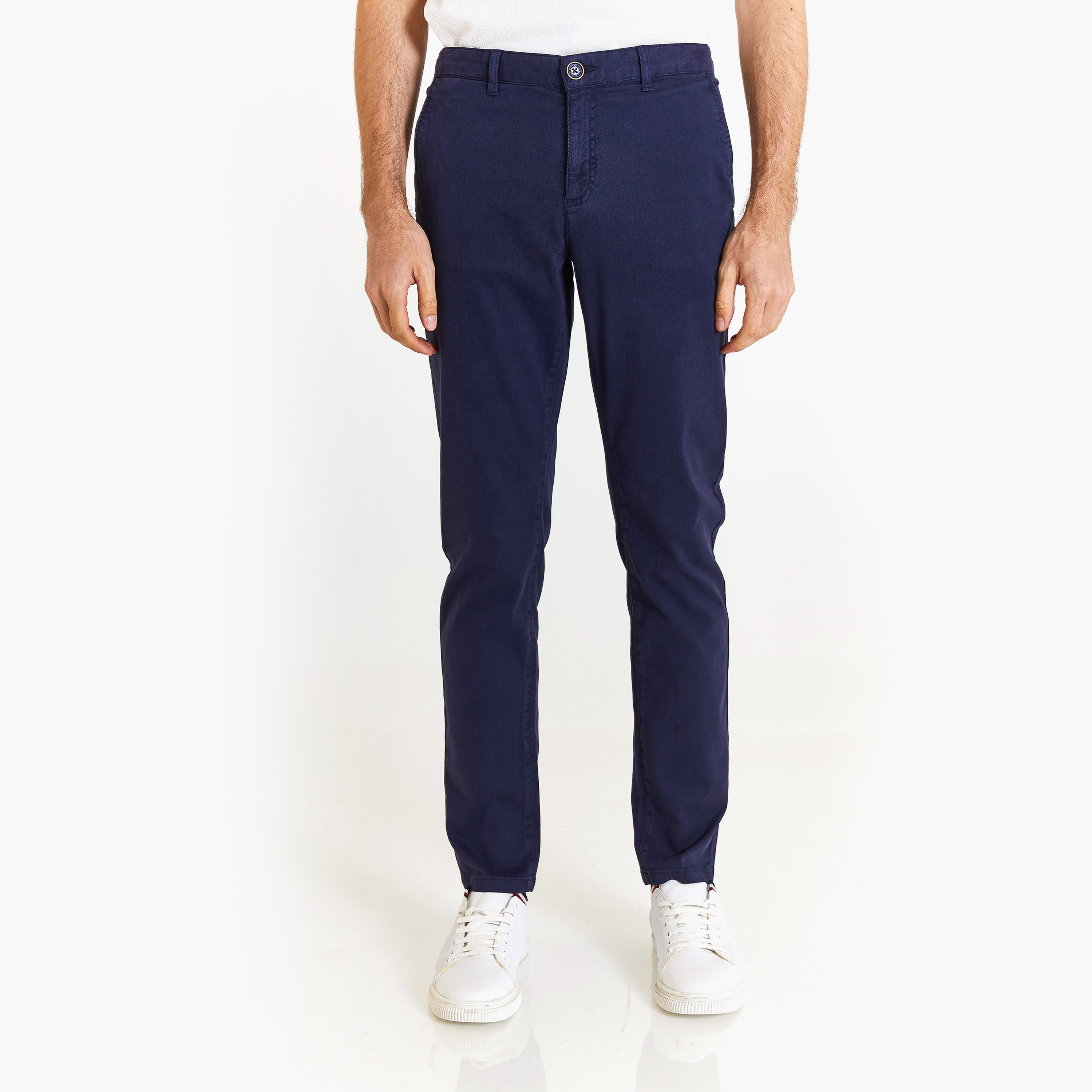 بنطال تشينو متوسط الارتفاع بتصميم U.S.S.Polo'Assn Slim Fit 4 pockets-men-clothing-bottoms-trousersandchinos-chinos-image-1