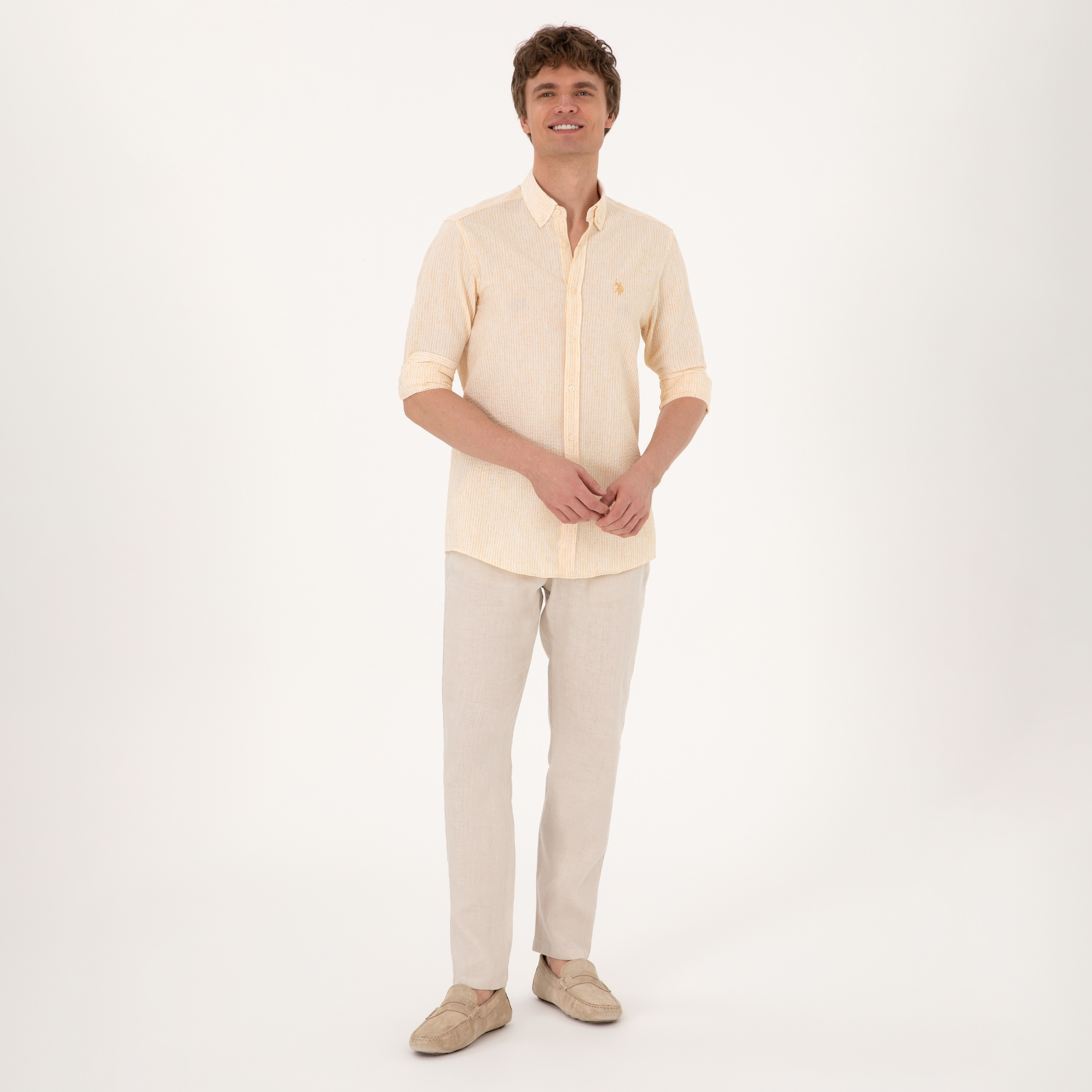 قميص رجالي بأكمام طويلة وياقة بأزرار ومخطط بقصة ضيقة من يو اس بولو-men-clothing-shirts-image-2