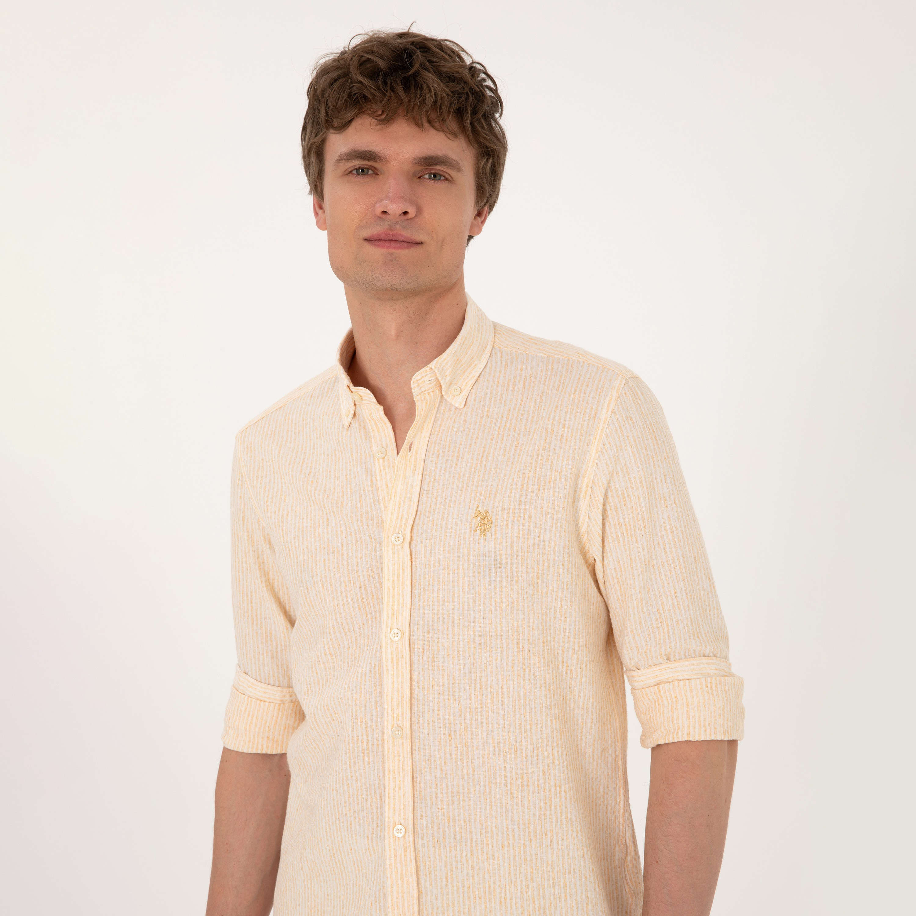 قميص رجالي بأكمام طويلة وياقة بأزرار ومخطط بقصة ضيقة من يو اس بولو-men-clothing-shirts-image-3