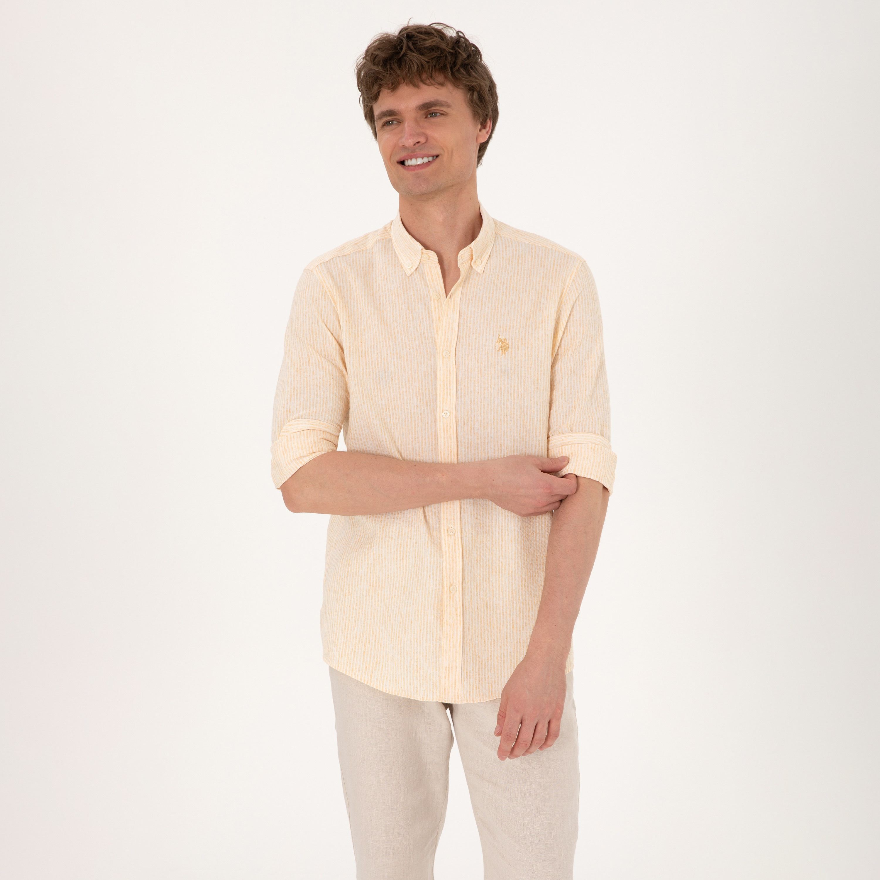 قميص رجالي بأكمام طويلة وياقة بأزرار ومخطط بقصة ضيقة من يو اس بولو-men-clothing-shirts-image-4