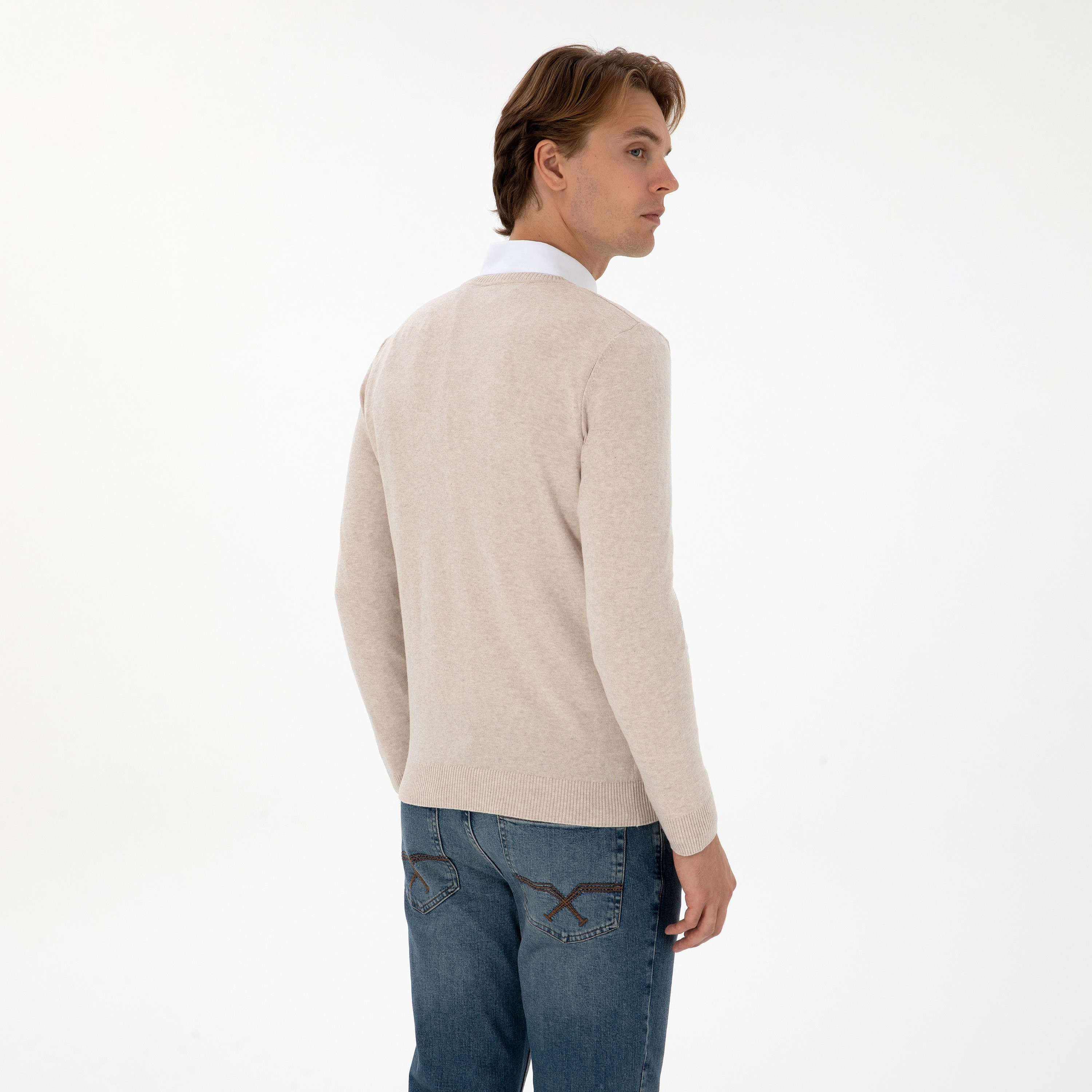 كنزة رجالية برقبة V سادة وأكمام طويلة من يو إس بولو أسسن-men-clothing-sweatersandpullovers-image-20