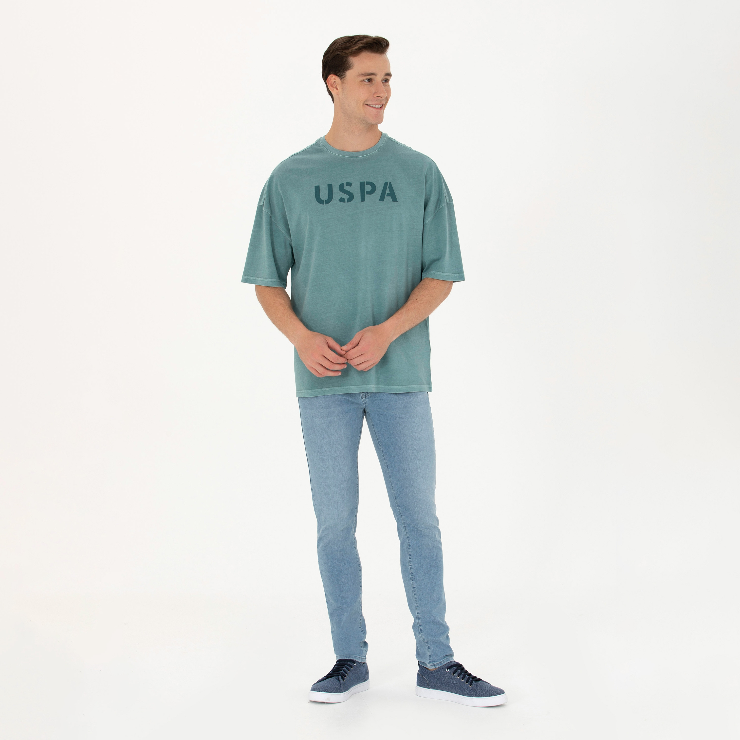 يو. اس. بولو اسن. تي شيرت بياقة دائرية مع طباعة العلامة التجارية وأكمام قصيرة-men-clothing-tshirtsandpolos-tshirts-image-6