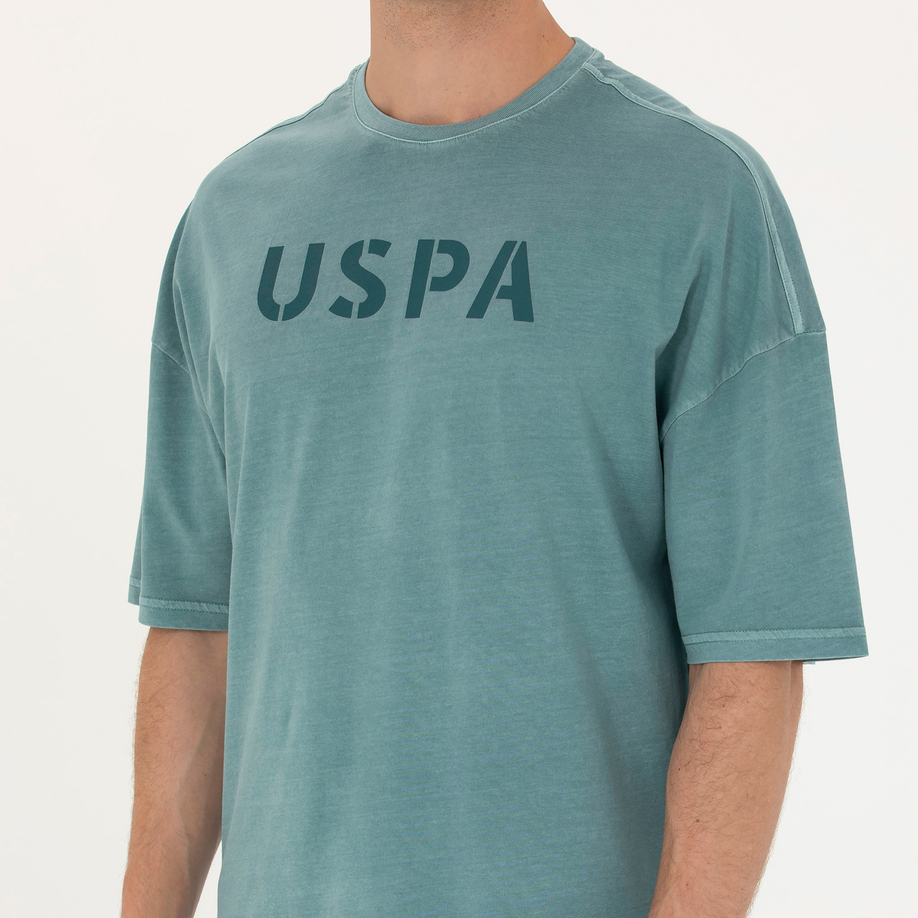 يو. اس. بولو اسن. تي شيرت بياقة دائرية مع طباعة العلامة التجارية وأكمام قصيرة-men-clothing-tshirtsandpolos-tshirts-image-7