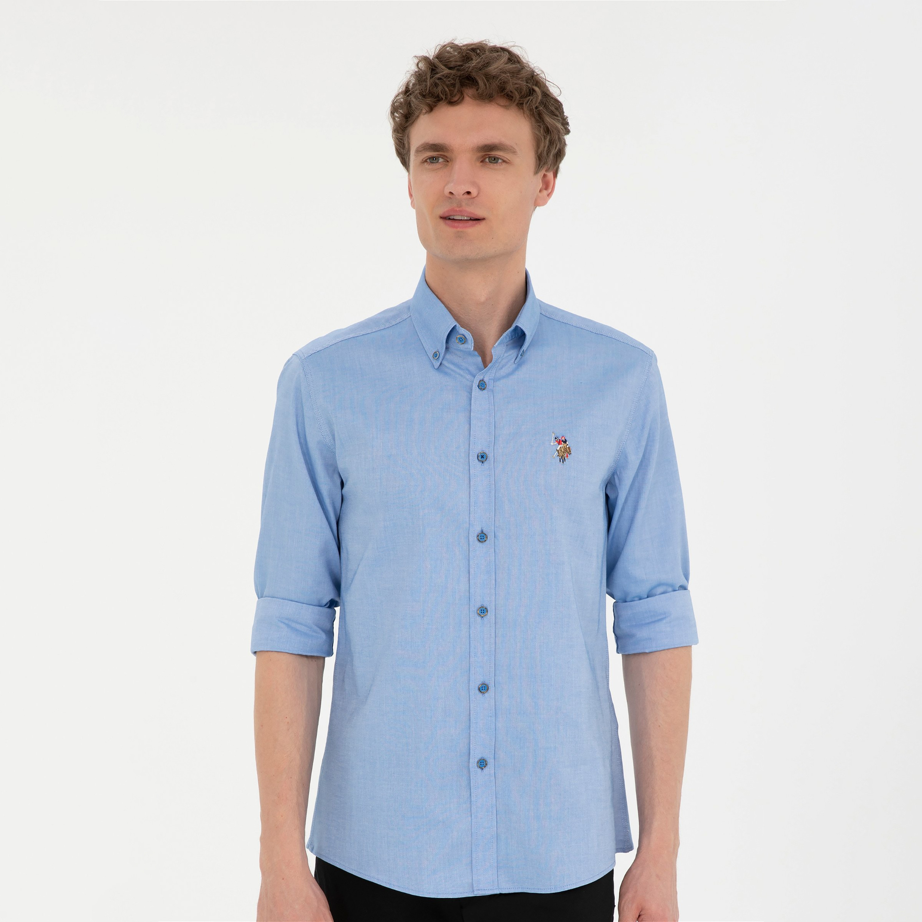 قميص U.S.Polo'Assn مقاس مطرز بشعار مطرز وياقة بأكمام طويلة-men-clothing-shirts-image-5