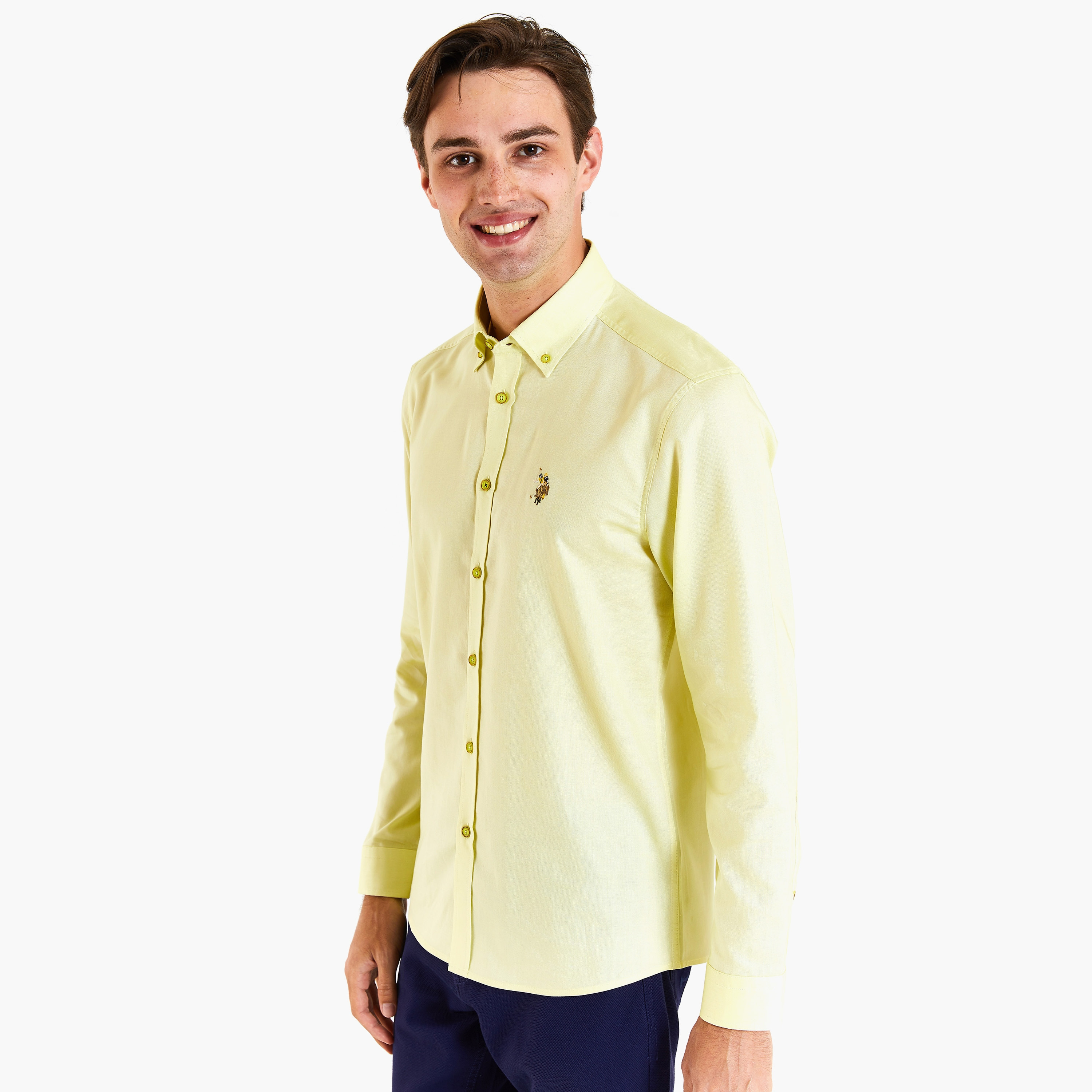 قميص U.S.Polo'Assn مقاس مطرز بشعار مطرز وياقة بأكمام طويلة-men-clothing-shirts-image-10