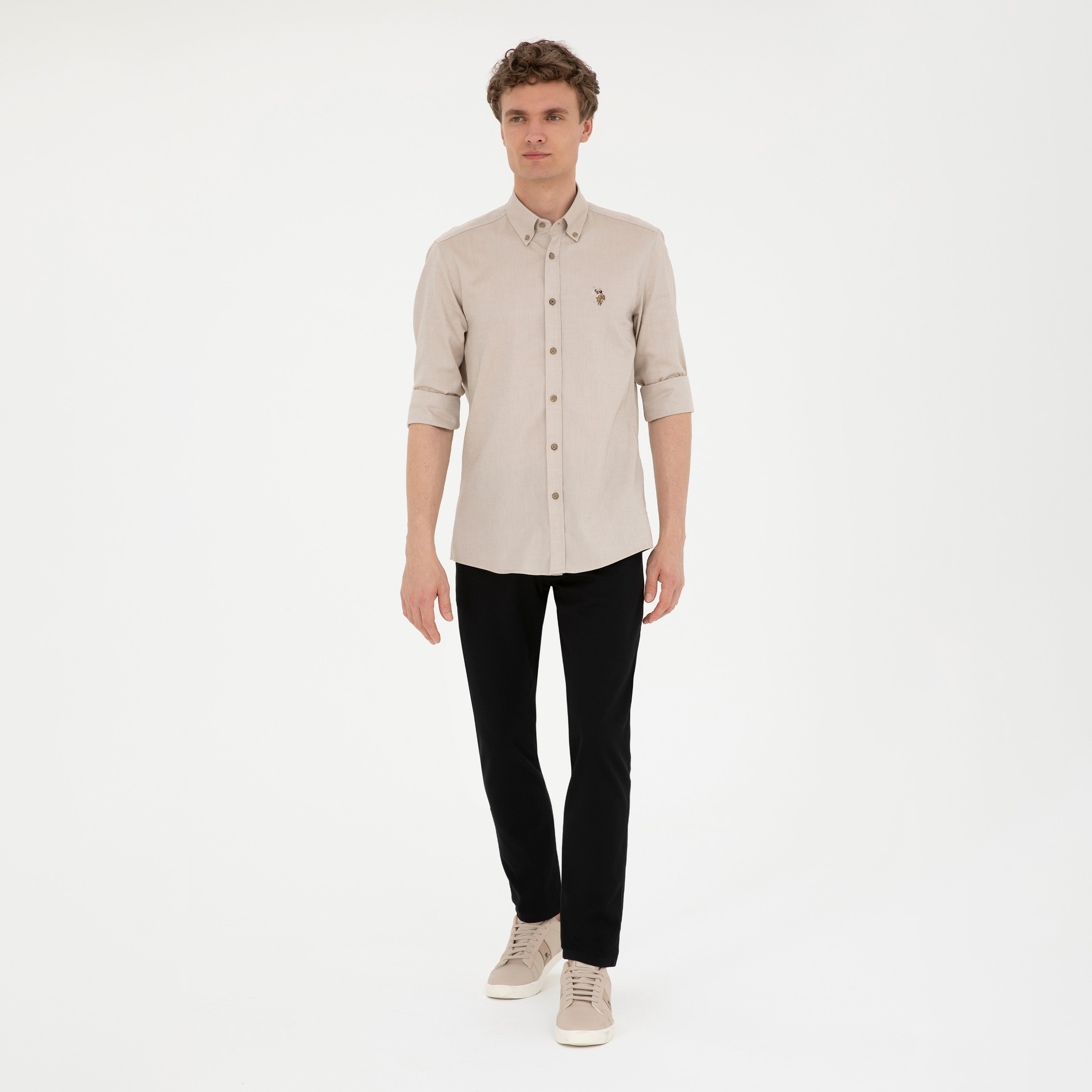 قميص U.S.Polo'Assn مقاس مطرز بشعار مطرز وياقة بأكمام طويلة-men-clothing-shirts-image-3
