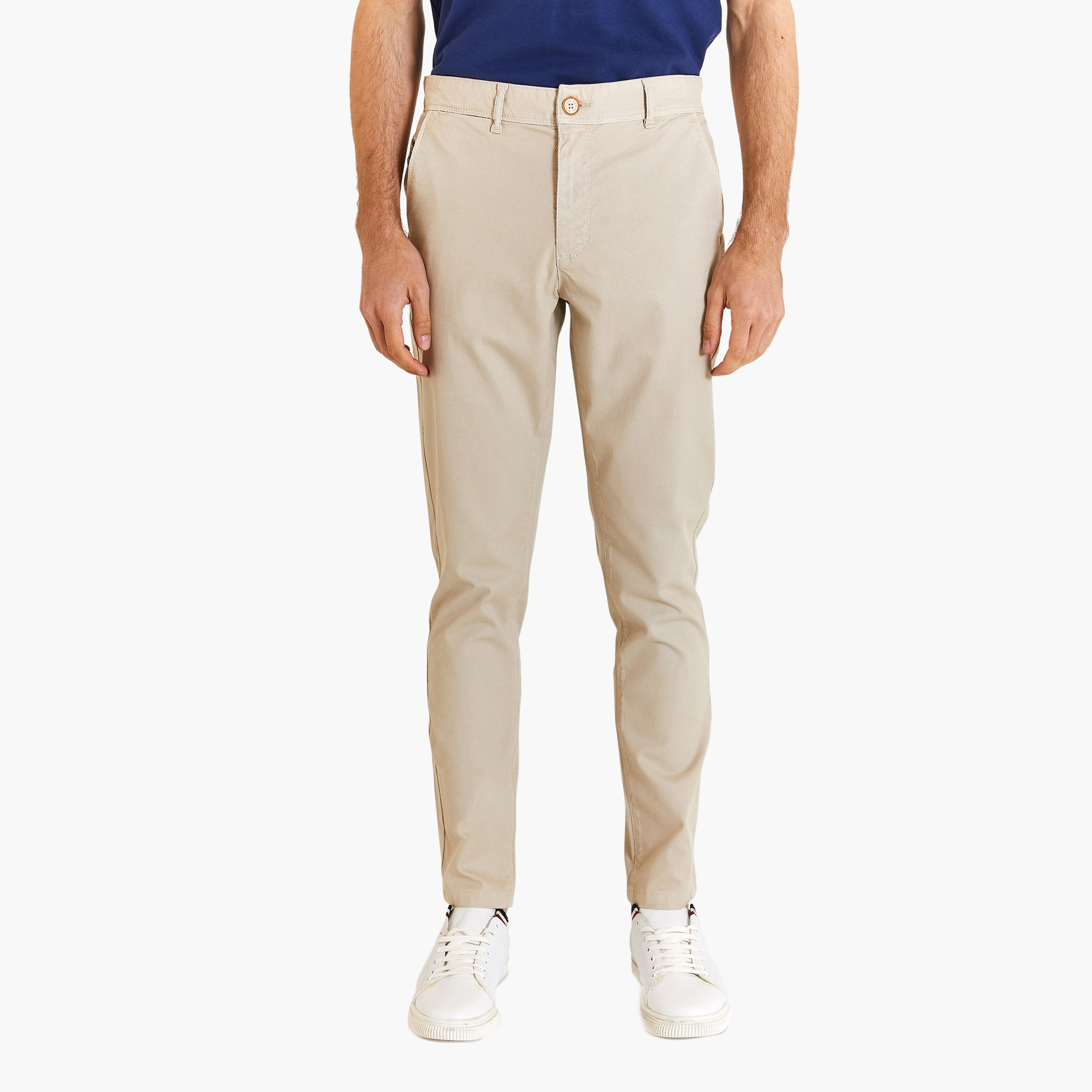 تشينو سادة متوسط الارتفاع بأزرار ذو سليم فيت مع أمامية مسطحة من يو إس بولو أسن-men-clothing-bottoms-trousersandchinos-chinos-image-1