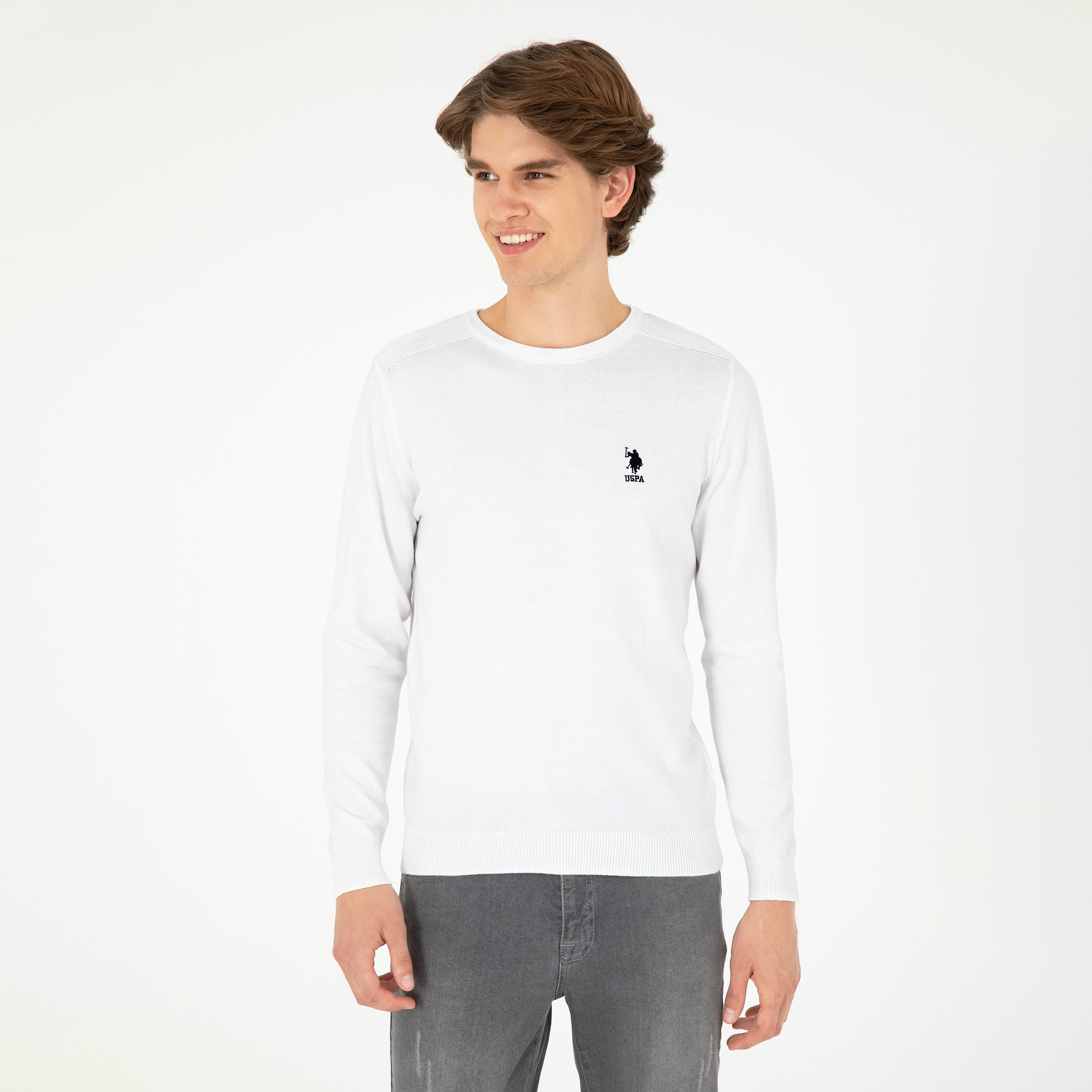 سترة رجالية برقبة دائرية سادة بأكمام طويلة من يو اس بولو-men-clothing-sweatersandpullovers-image-1