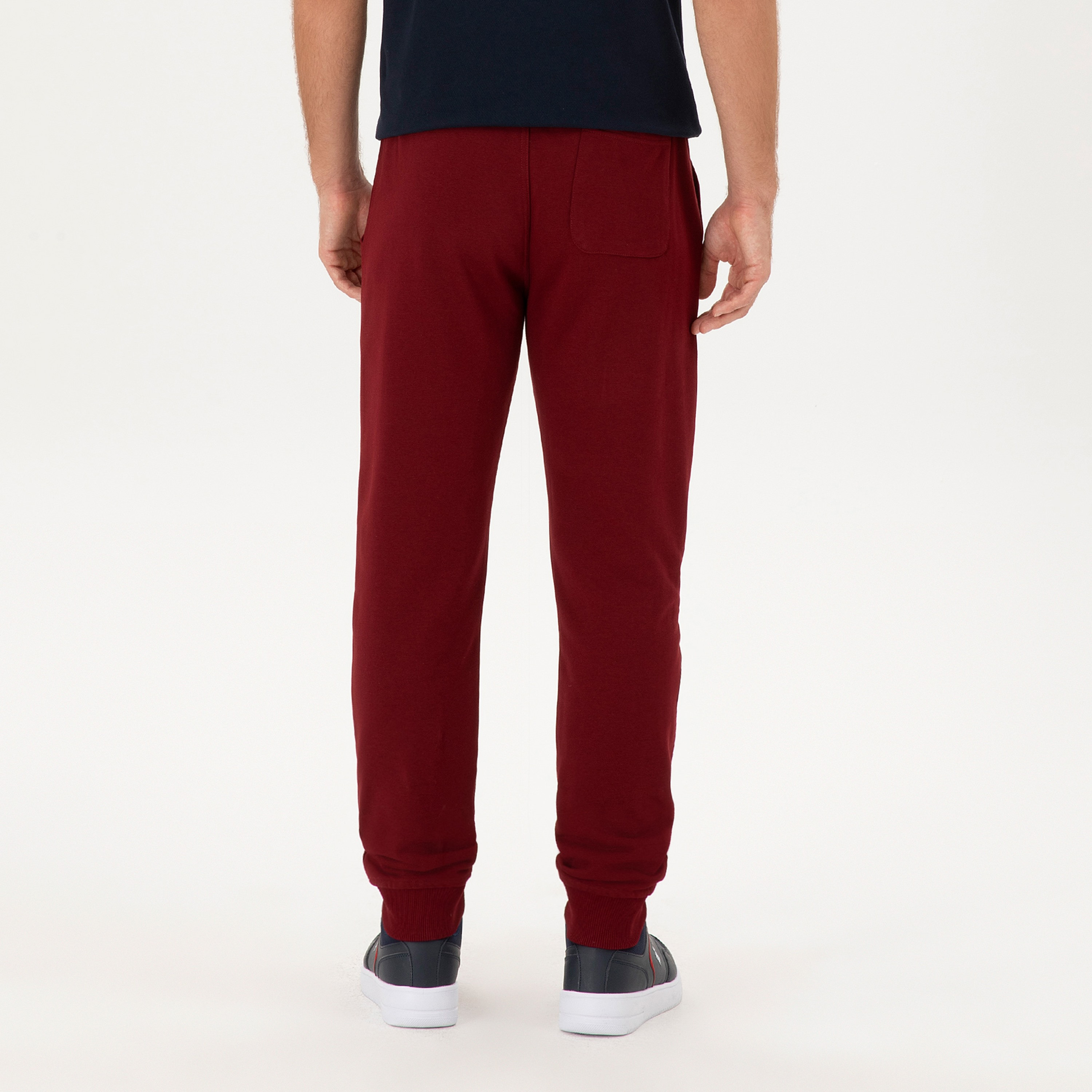 سروال رياضي رجالي بخصر متوسط الارتفاع ورباط سحب من يو اس بولو-men-clothing-bottoms-joggers-image-4