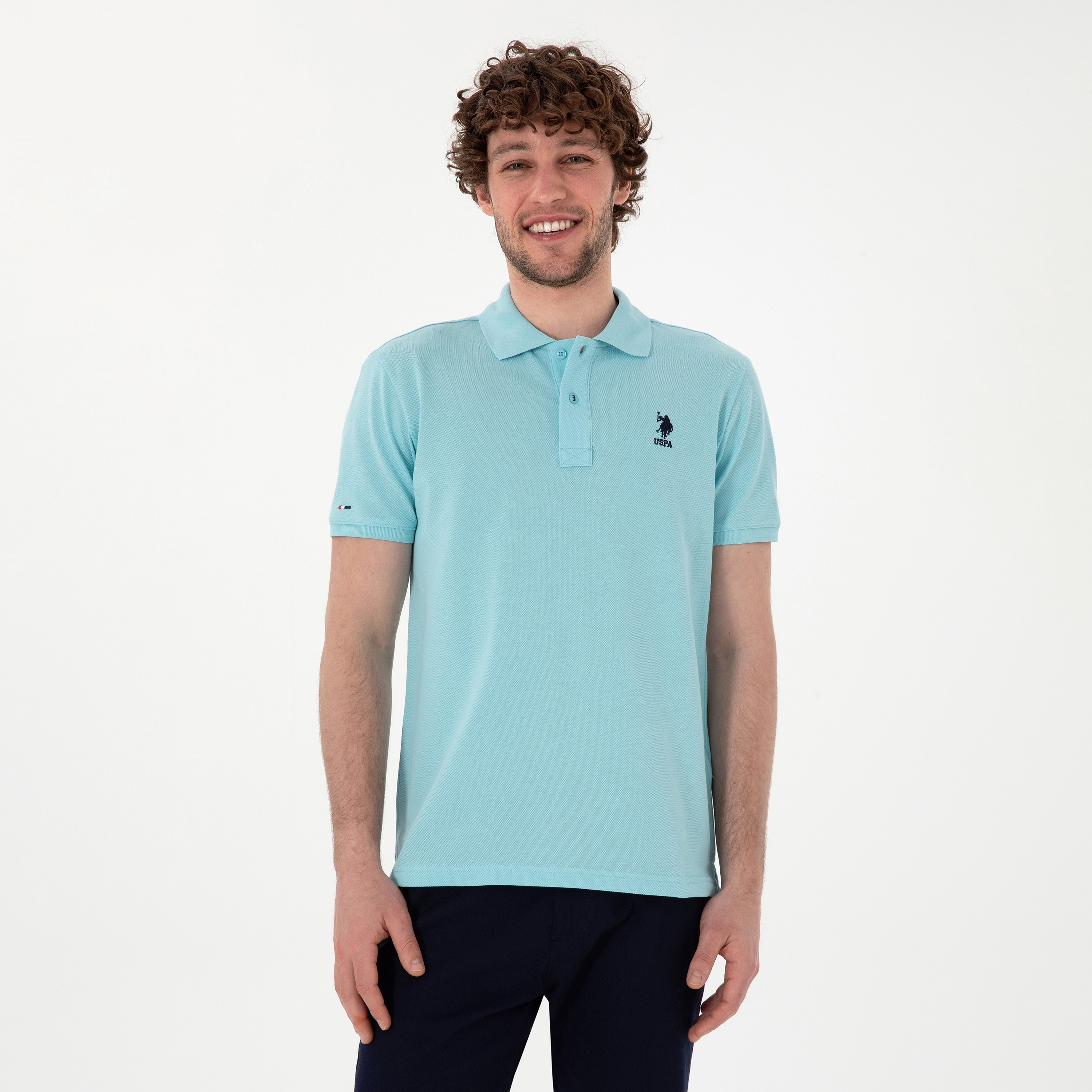تي شيرت بولو رجالي، بقصة ضيقة وياقة سادة وأكمام قصيرة من يو إس بولو أسسن-men-clothing-tshirtsandpolos-polos-image-14
