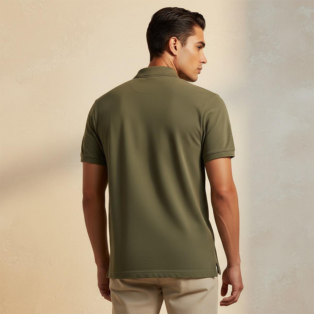 تي شيرت بولو رجالي، بقصة ضيقة وياقة سادة وأكمام قصيرة من يو إس بولو أسسن-men-clothing-tshirtsandpolos-polos-image-8