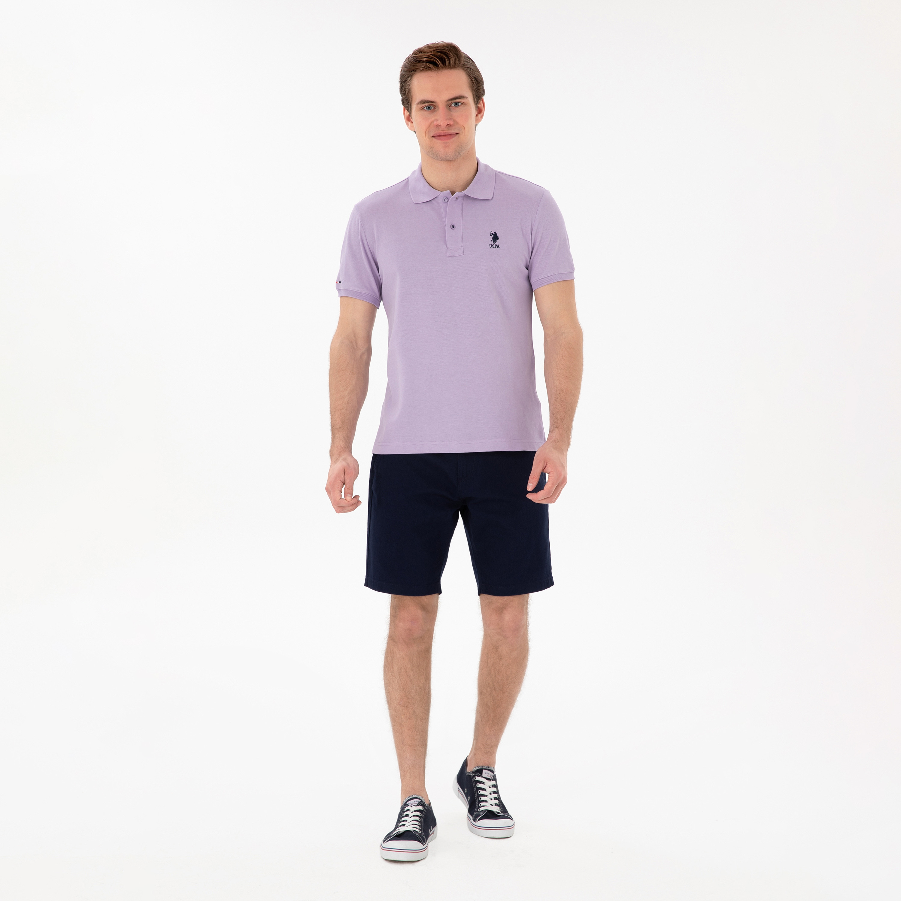 تي شيرت بولو رجالي، بقصة ضيقة وياقة سادة وأكمام قصيرة من يو إس بولو أسسن-men-clothing-tshirtsandpolos-polos-image-11