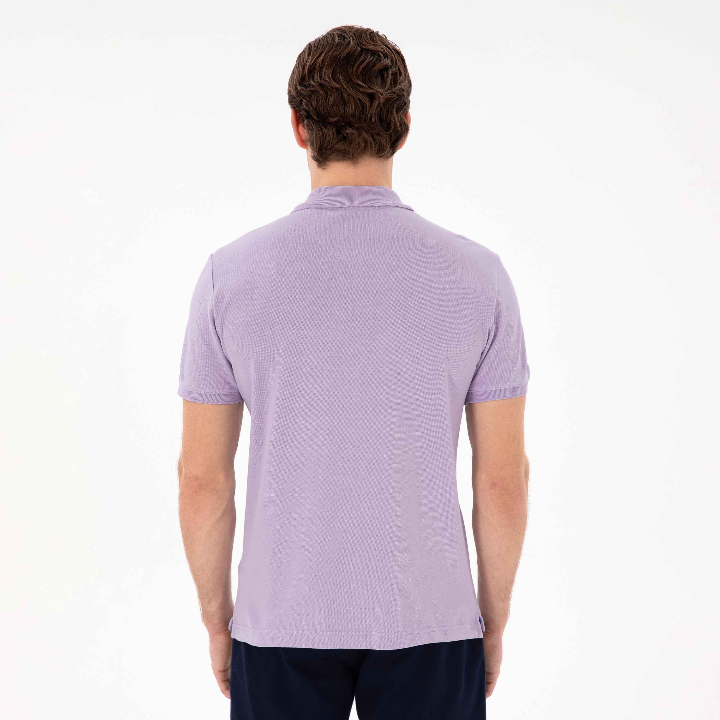تي شيرت بولو رجالي، بقصة ضيقة وياقة سادة وأكمام قصيرة من يو إس بولو أسسن-men-clothing-tshirtsandpolos-polos-image-13