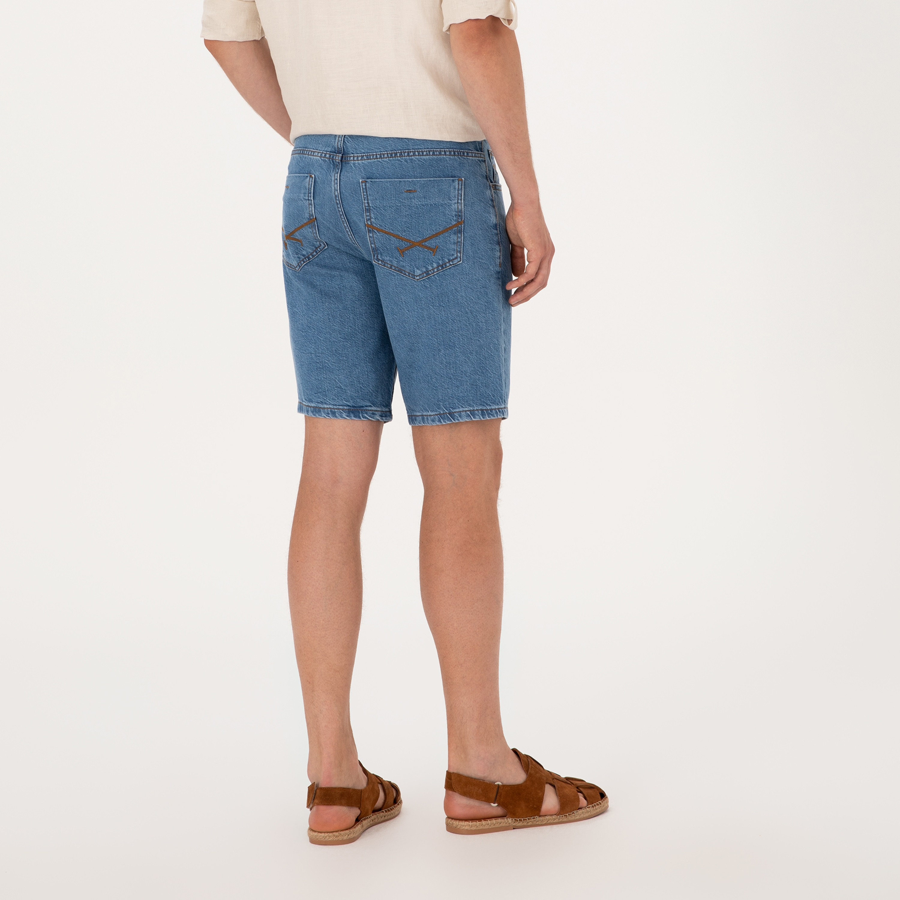 شورت رجالي من الدنيم بخصر متوسط الارتفاع وإغلاق بأزرار وسحاب من يو اس بولو-men-clothing-bottoms-shorts-image-4