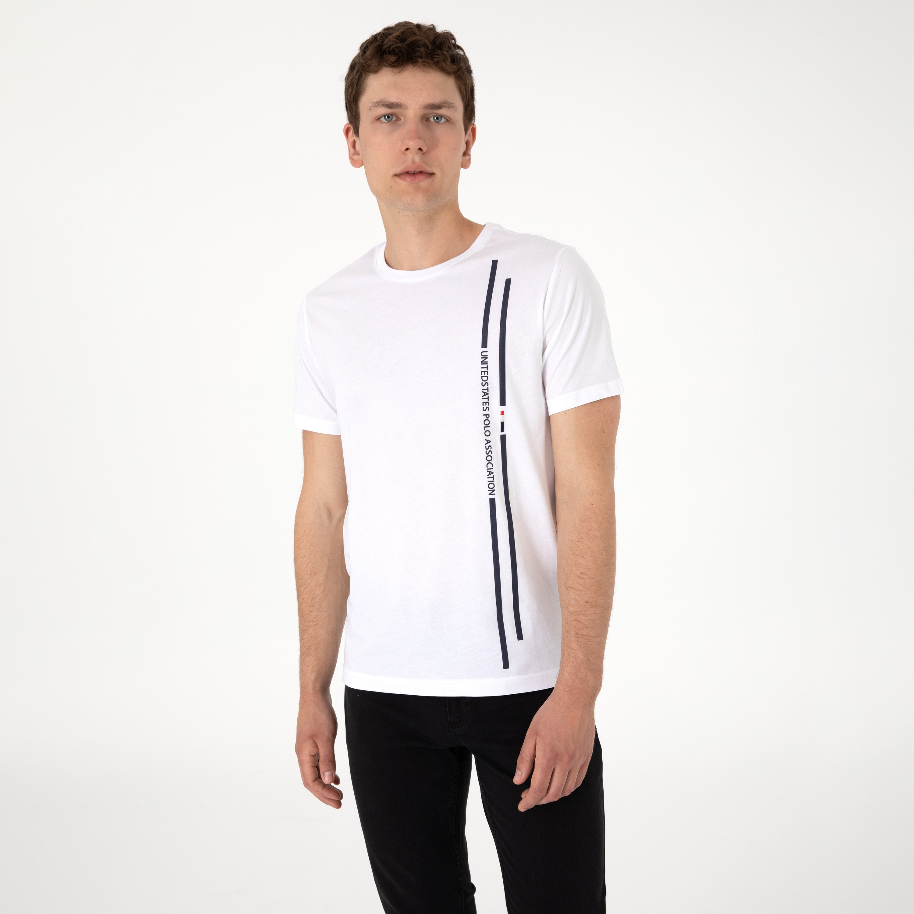 تيشيرت رجالي برقبة دائرية وأكمام قصيرة بتفاصيل مخططة من يو اس بولو-men-clothing-tshirtsandpolos-tshirts-image-5
