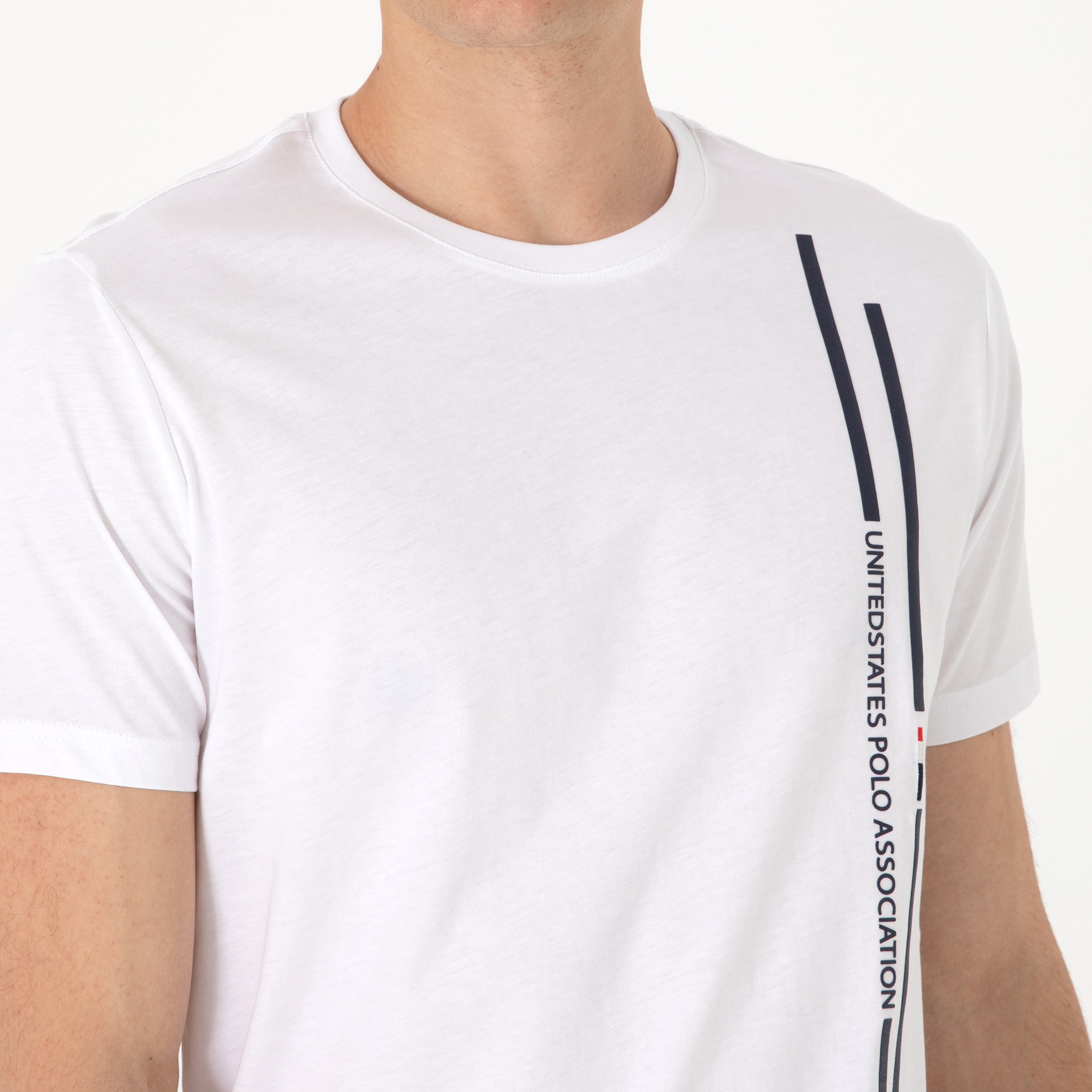 تيشيرت رجالي برقبة دائرية وأكمام قصيرة بتفاصيل مخططة من يو اس بولو-men-clothing-tshirtsandpolos-tshirts-image-7