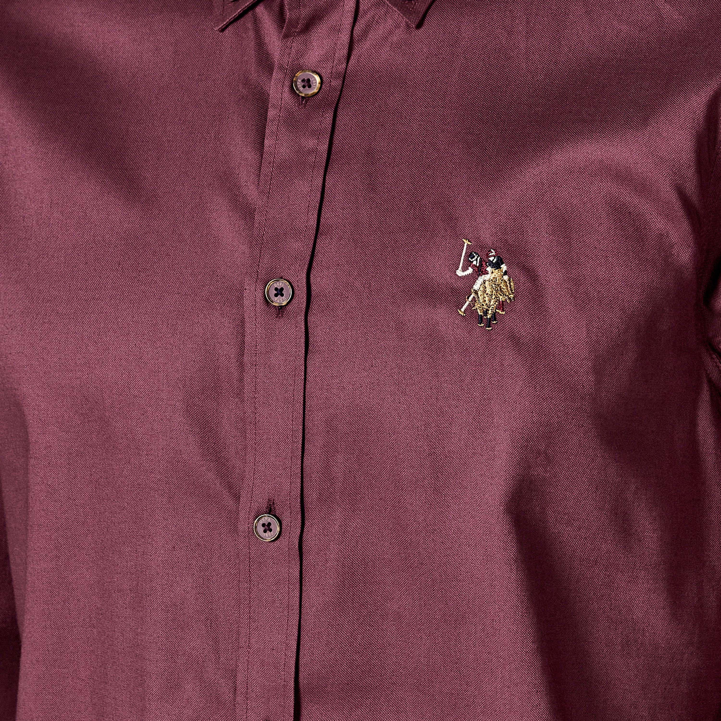 قميص رجالي بقصة ضيقة وياقة بزرار وأكمام طويلة سادة من يو إس بولو أسسن-men-clothing-shirts-image-6