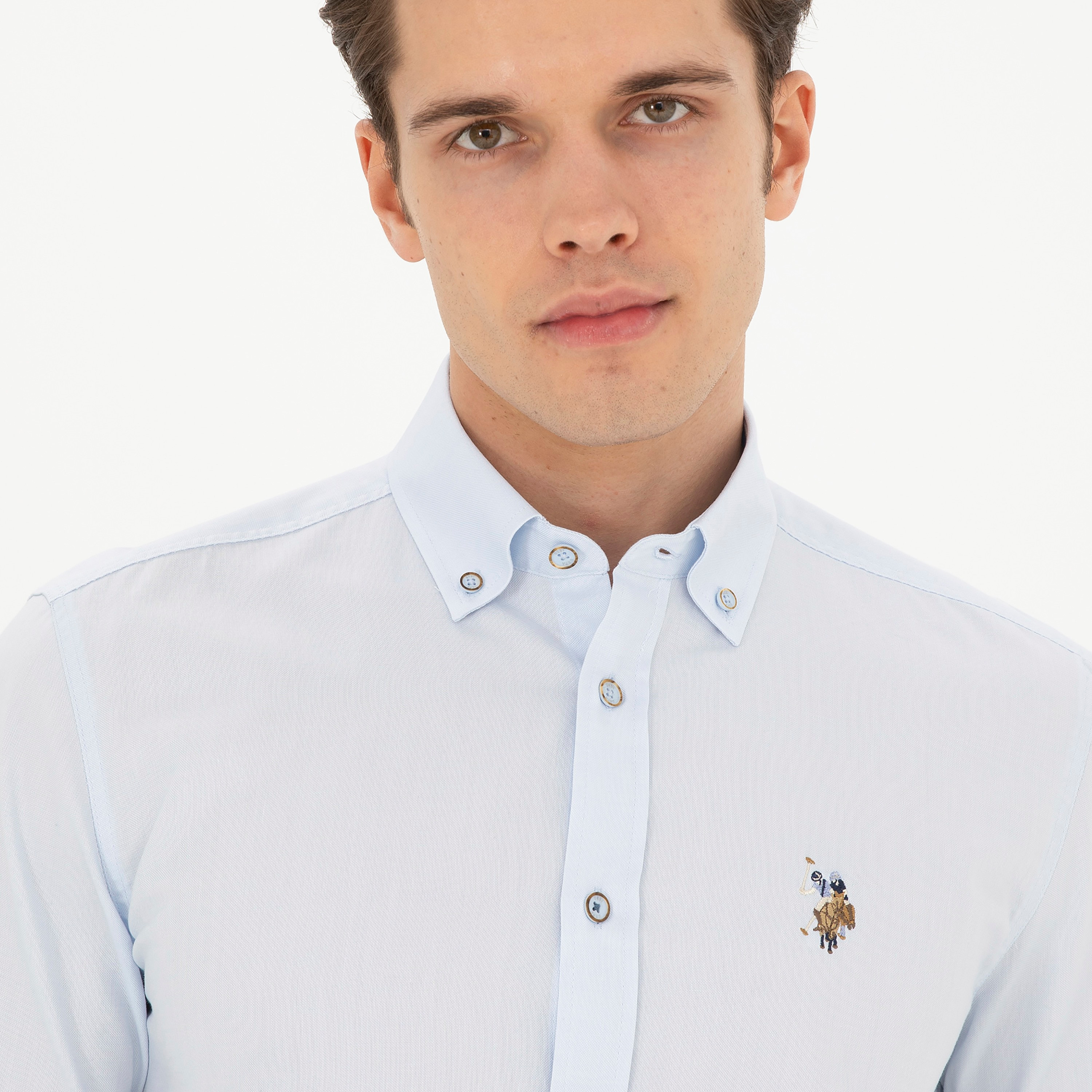 قميص رجالي بقصة عادية وياقة بزرار وأكمام طويلة سادة من يو إس بولو أسسن-men-clothing-shirts-image-14
