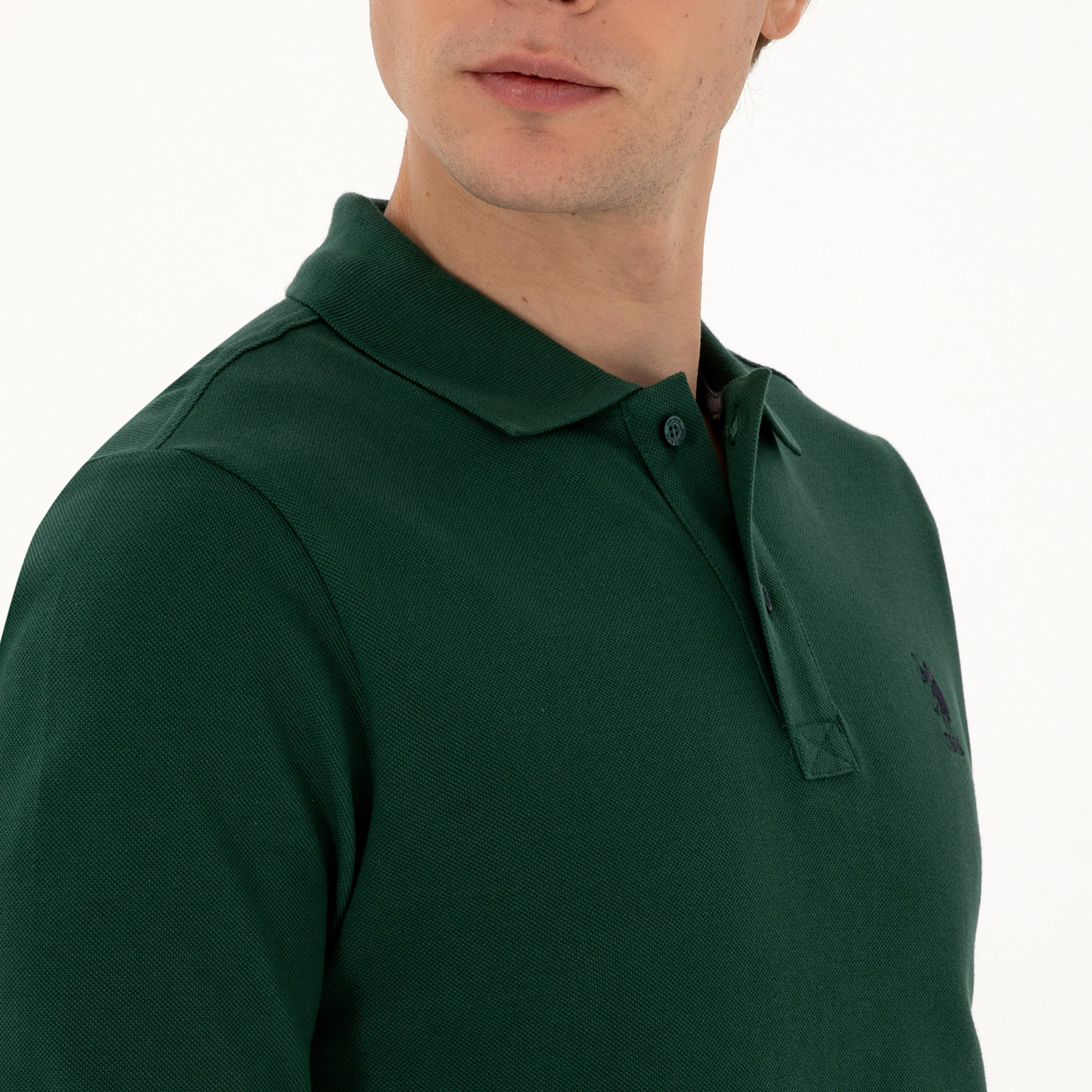 تي شيرت بولو رجالي بياقة وأكمام طويلة سادة من يو إس بولو أسسن-men-clothing-tshirtsandpolos-polos-image-7