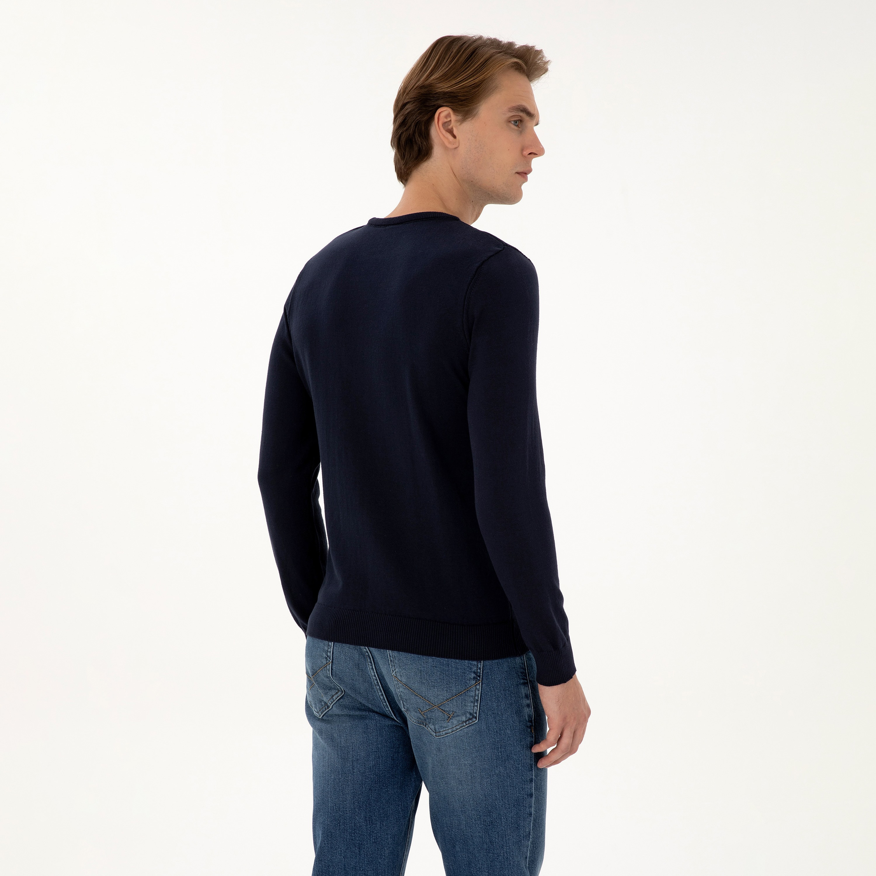 كنزة رجالية برقبة دائرية وأكمام طويلة سادة من يو إس بولو أسسن-men-clothing-sweatersandpullovers-image-18