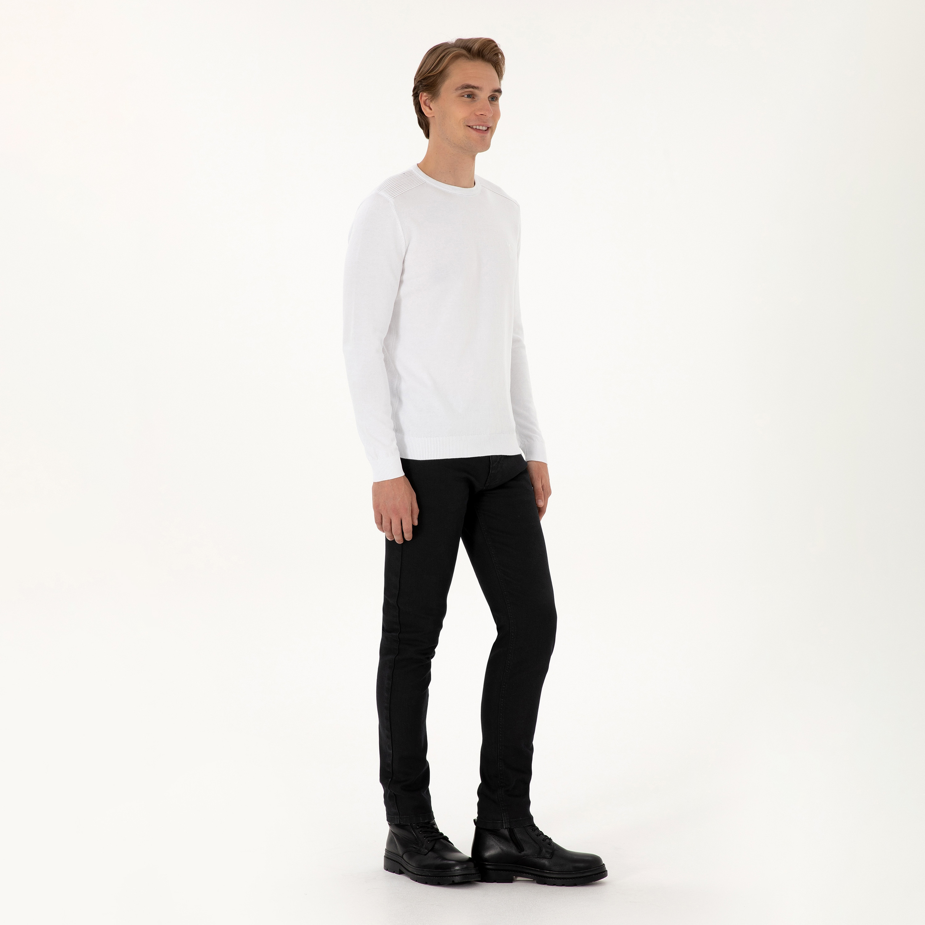 كنزة رجالية برقبة دائرية وأكمام طويلة سادة من يو إس بولو أسسن-men-clothing-sweatersandpullovers-image-28