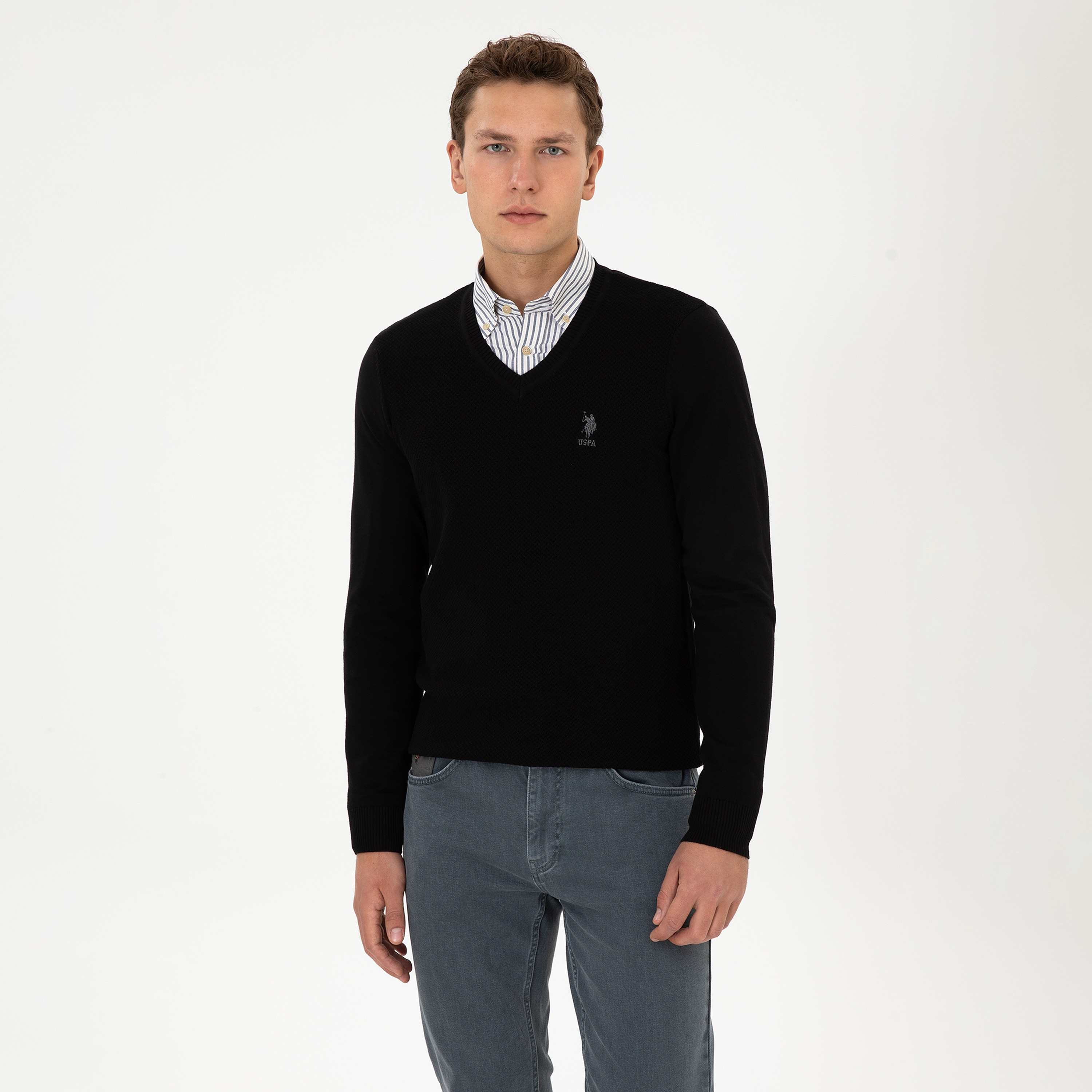 سترة رجالية برقبة على شكل حرف V ملمسية بأكمام طويلة من يو اس بولو-men-clothing-sweatersandpullovers-image-12