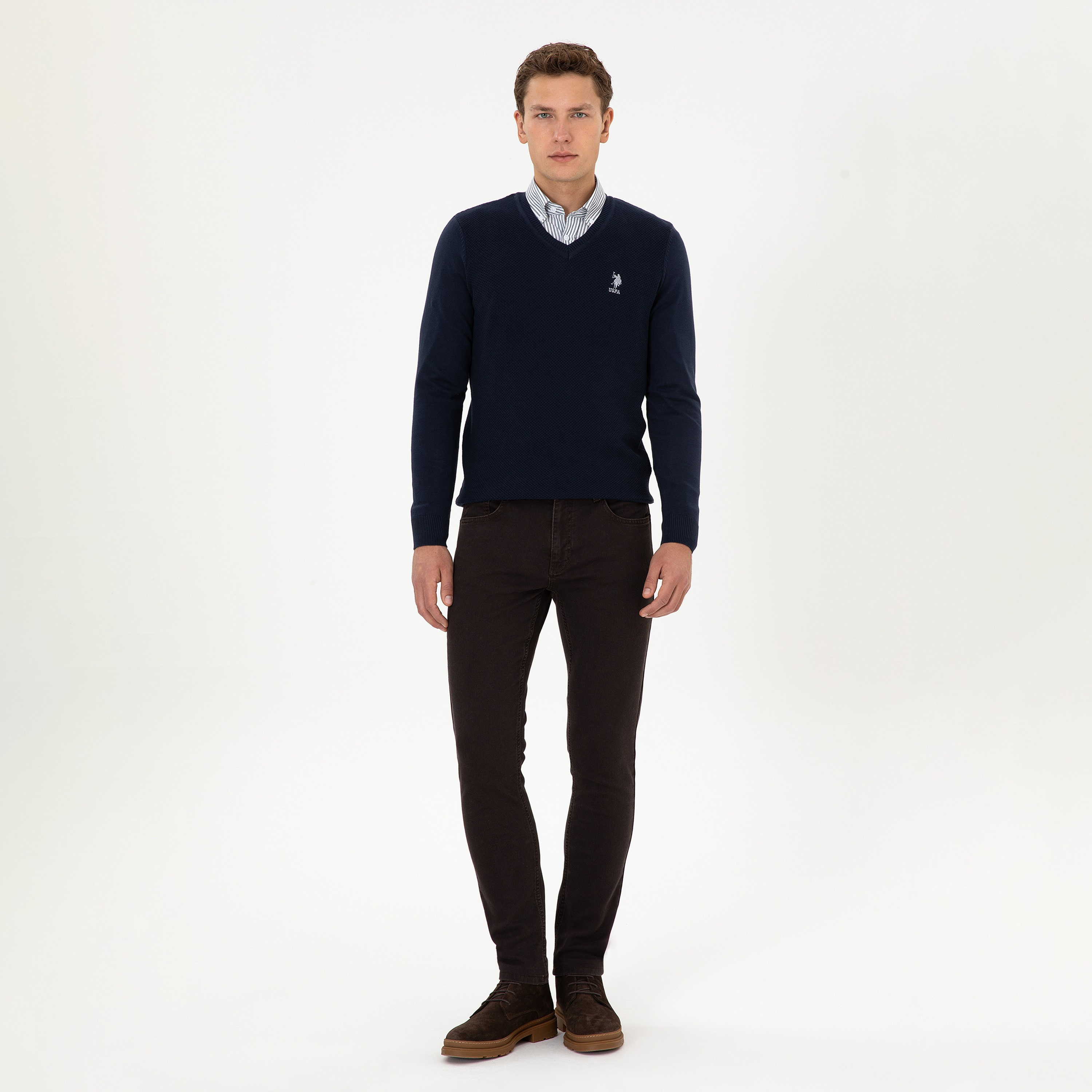 سترة رجالية برقبة على شكل حرف V ملمسية بأكمام طويلة من يو اس بولو-men-clothing-sweatersandpullovers-image-14