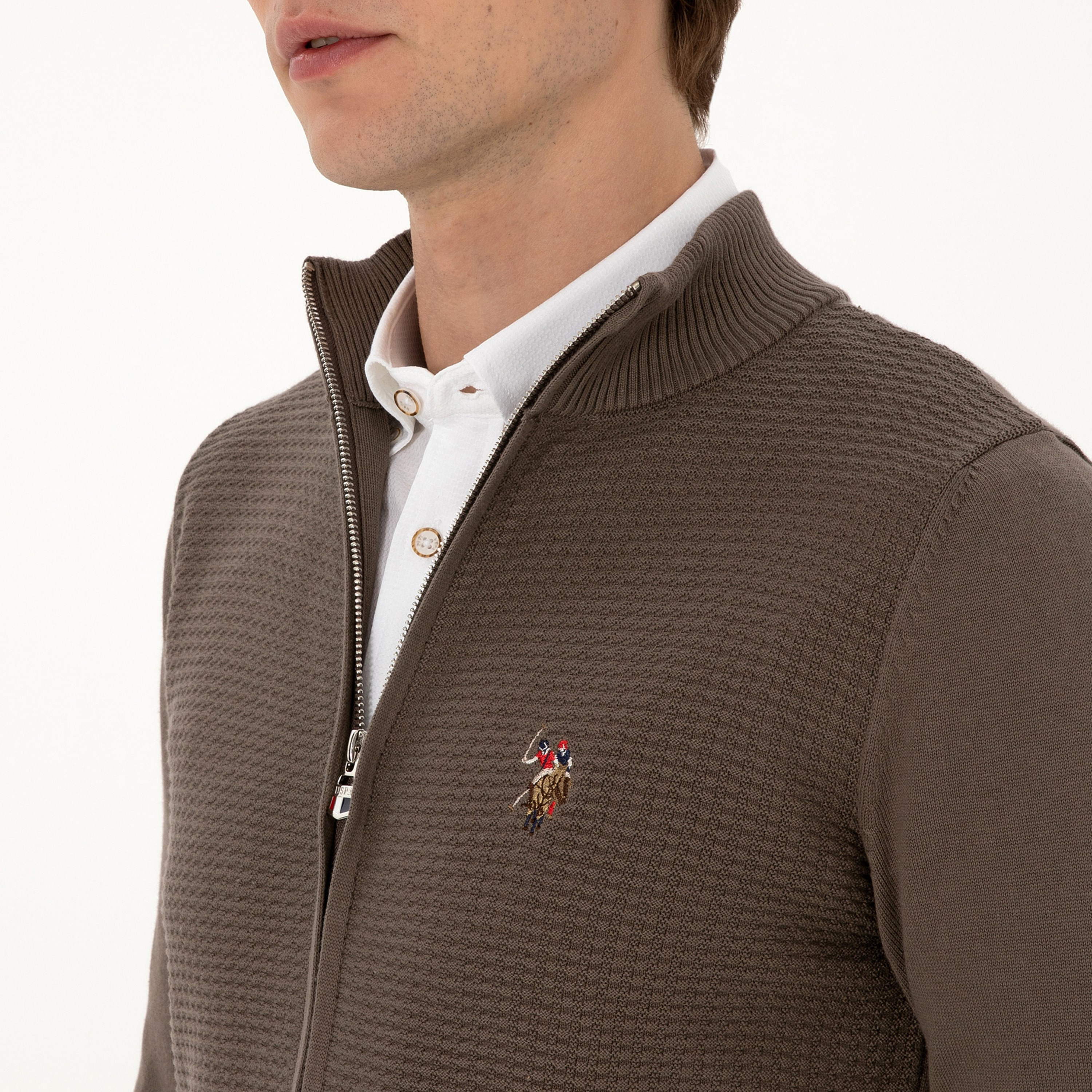 كارديجان رجالي بياقة قائمة محبوكة وأكمام طويلة من يو إس بولو أسسن-men-clothing-sweatersandpullovers-image-27