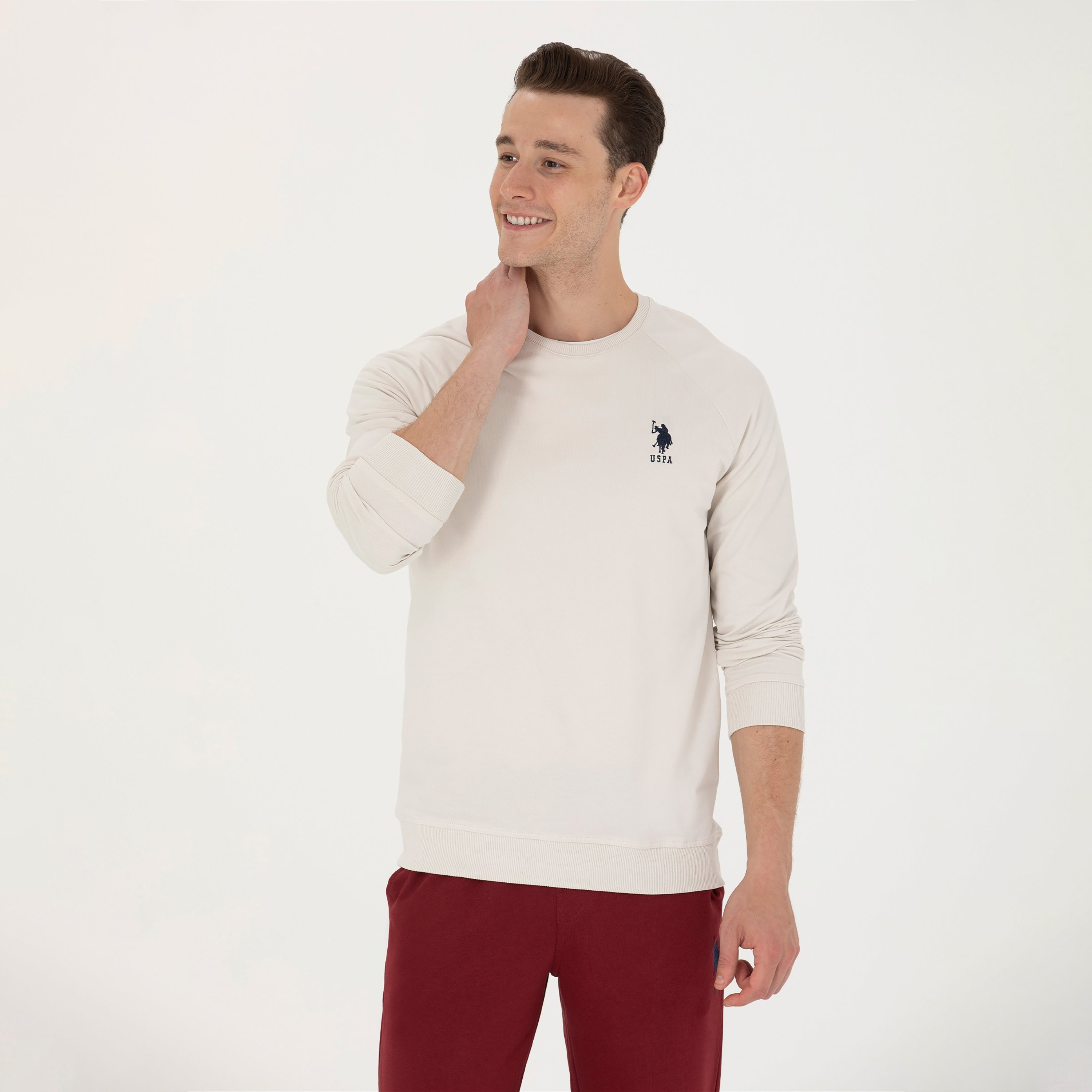 سويت شيرت رجالي برقبة دائرية وأكمام راجلان سادة من يو إس بولو أسسن-men-winterwear-hoodiesandsweatshirts-image-5