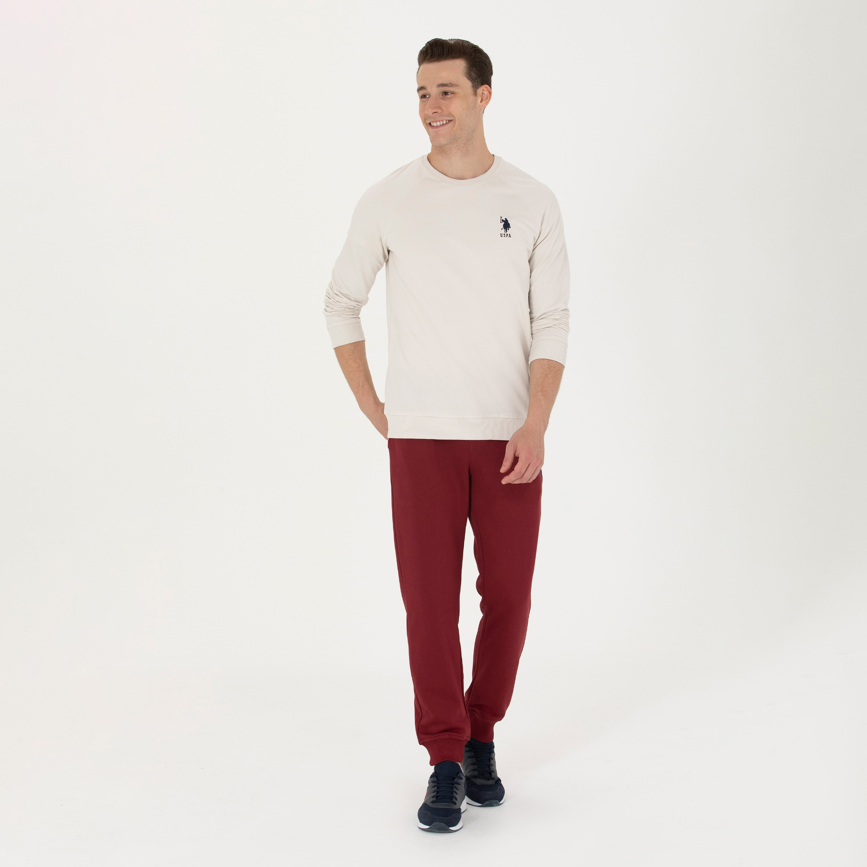سويت شيرت رجالي برقبة دائرية وأكمام راجلان سادة من يو إس بولو أسسن-men-winterwear-hoodiesandsweatshirts-image-6