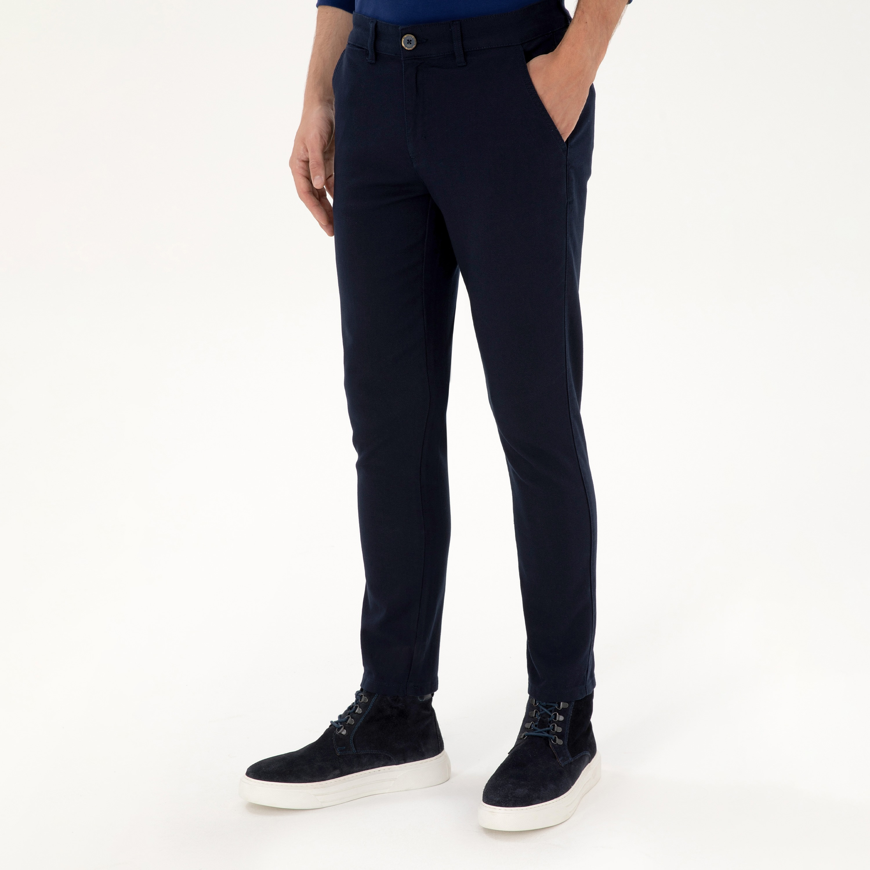 بنطلون تشينو رجالي بقصة ضيقة وأربع جيوب وخصر متوسط من يو إس بولو أسسن-men-clothing-bottoms-trousersandchinos-chinos-image-2