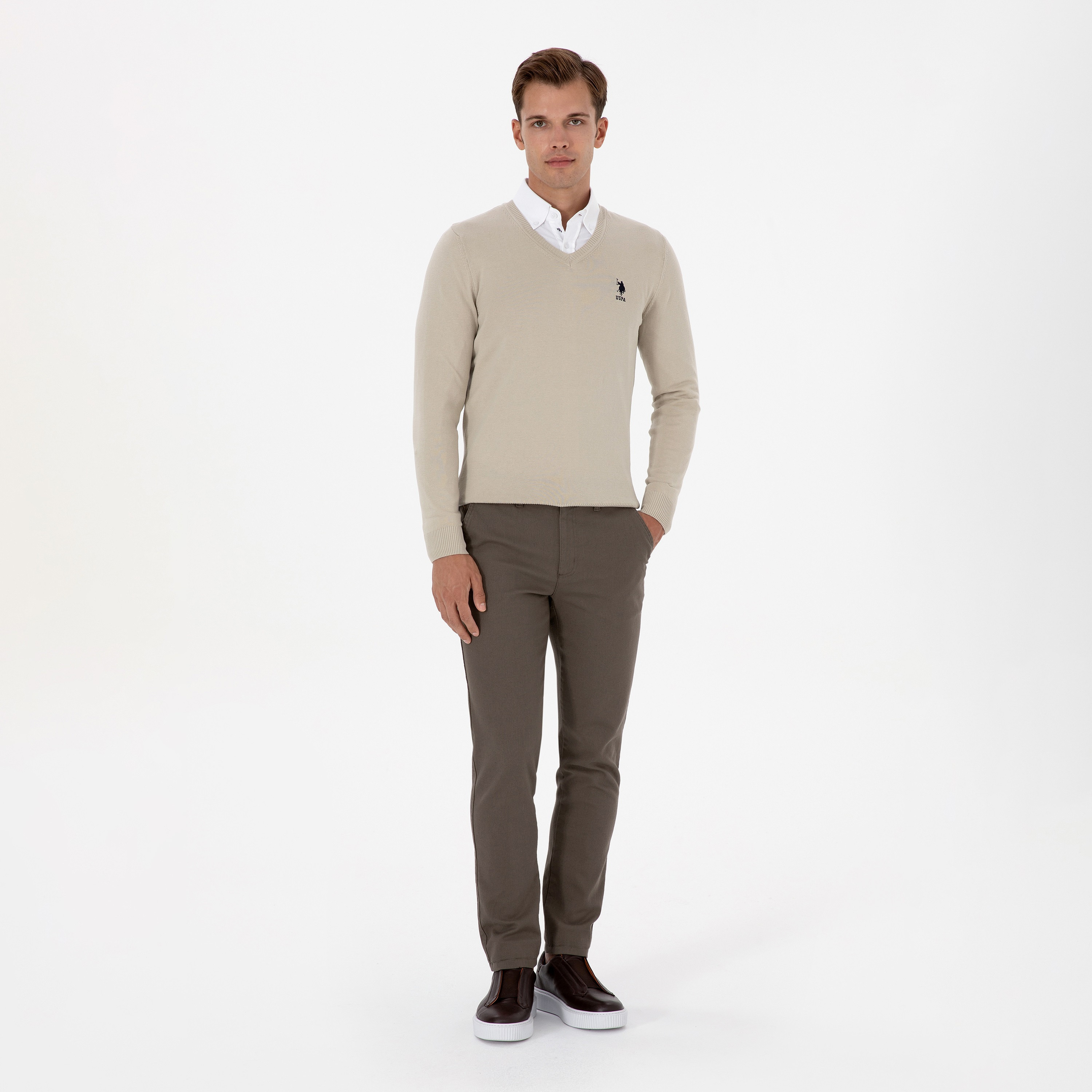 بنطلون تشينو رجالي بقصة ضيقة وأربع جيوب وخصر متوسط من يو إس بولو أسسن-men-clothing-bottoms-trousersandchinos-chinos-image-4