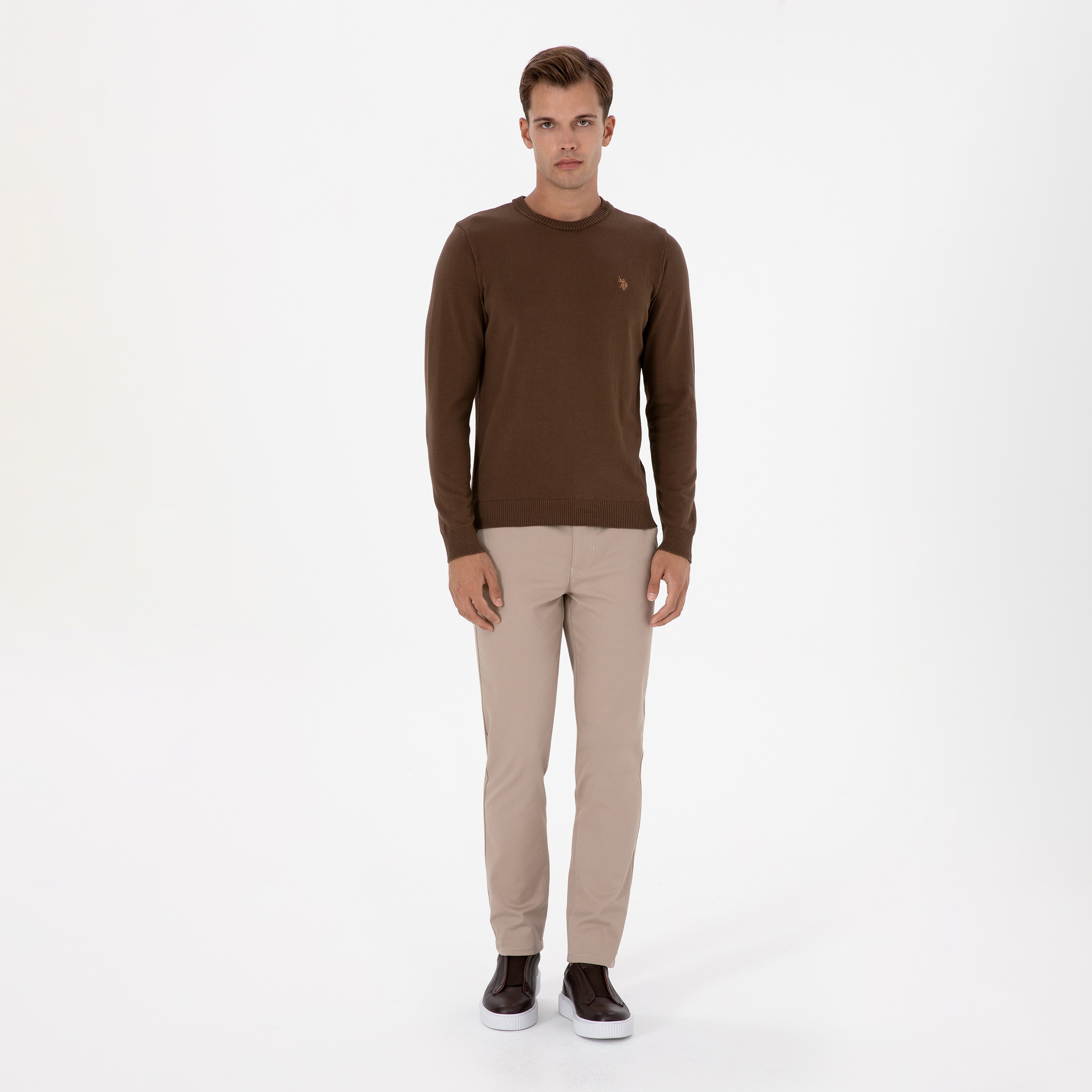 بنطلون تشينو رجالي بقصة ضيقة وأربع جيوب وخصر متوسط من يو إس بولو أسسن-men-clothing-bottoms-trousersandchinos-chinos-image-4