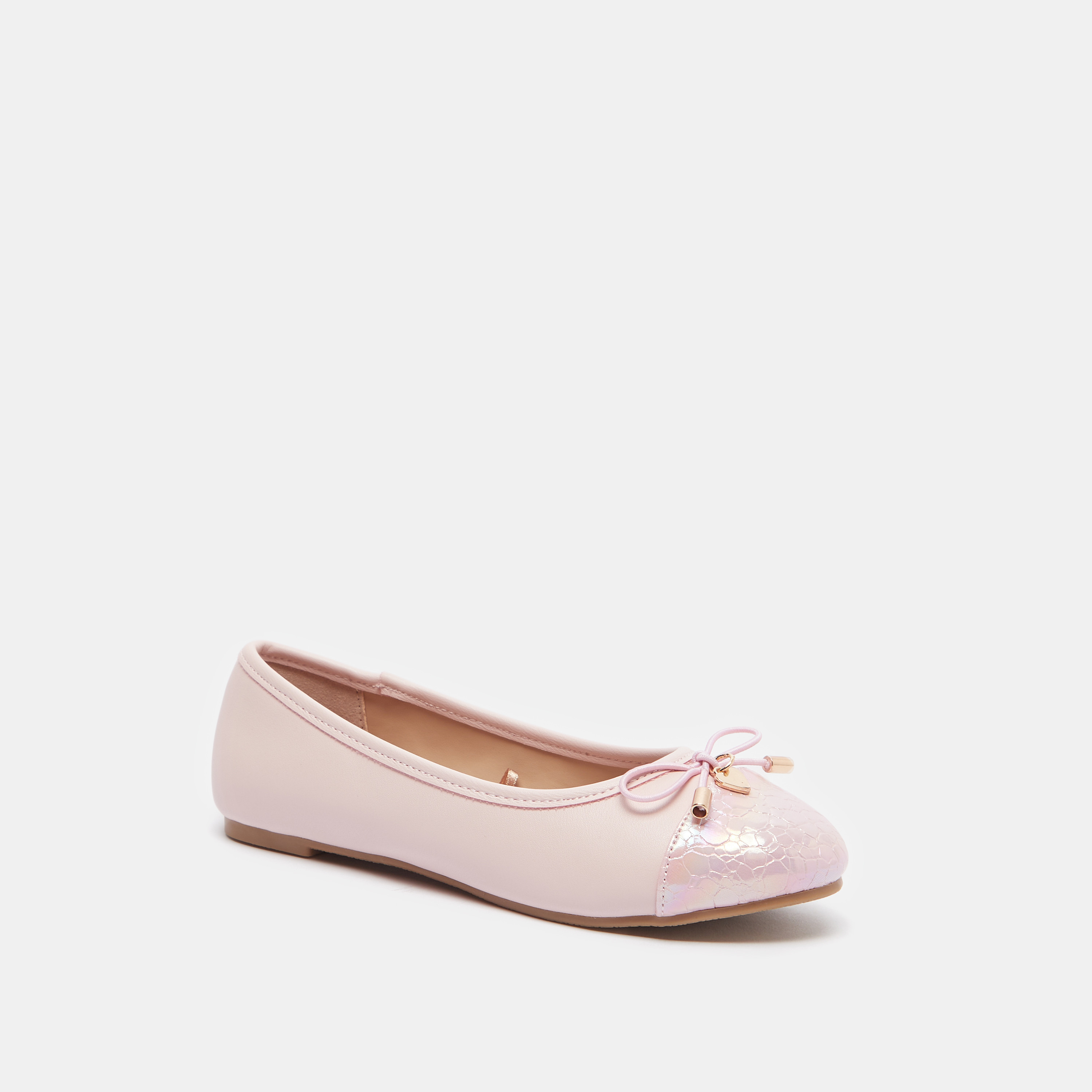 Pink flat 2024 dress shoes